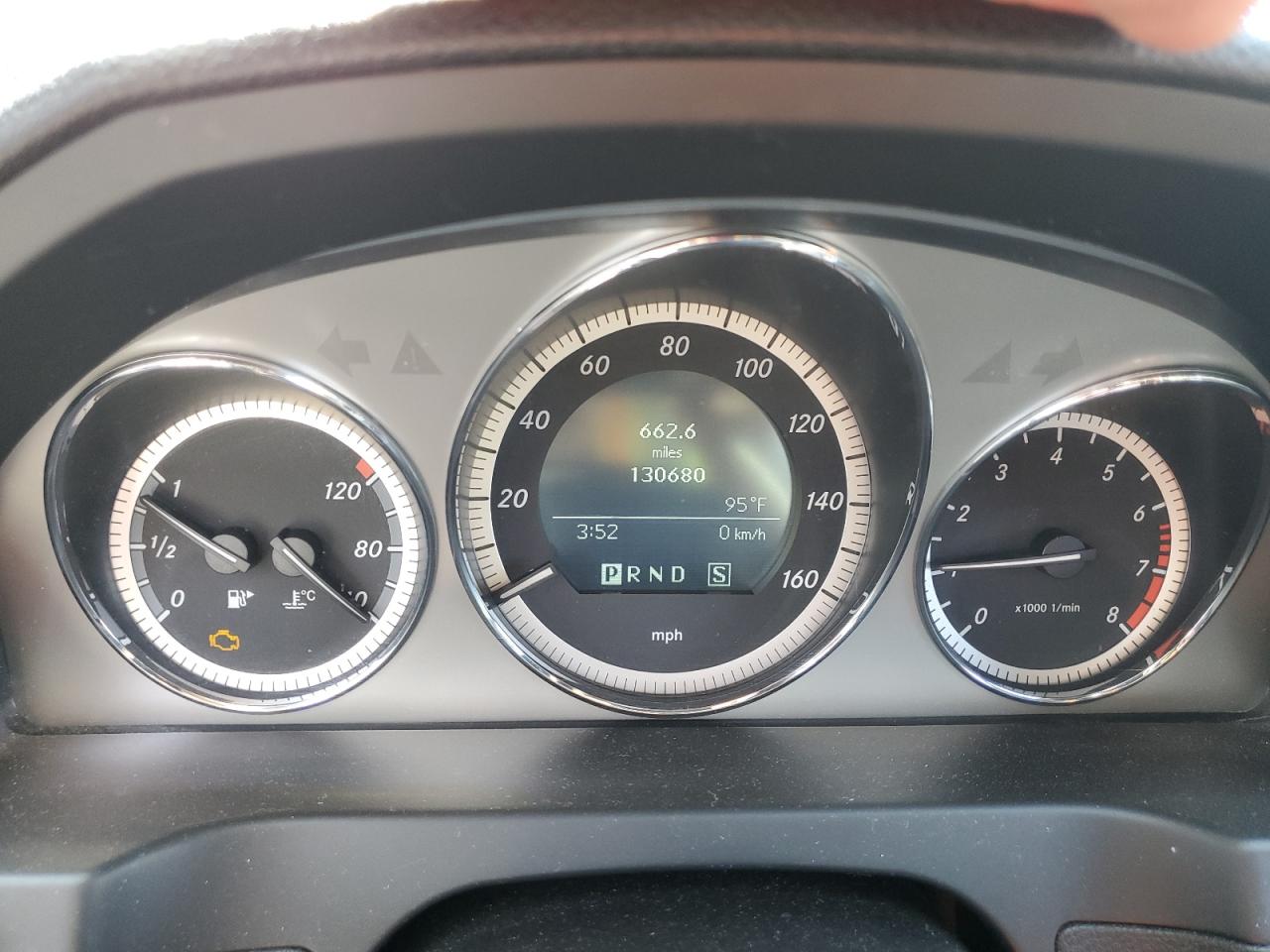 2009 Mercedes-benz C 300 4matic White vin: WDDGF81X89F296425