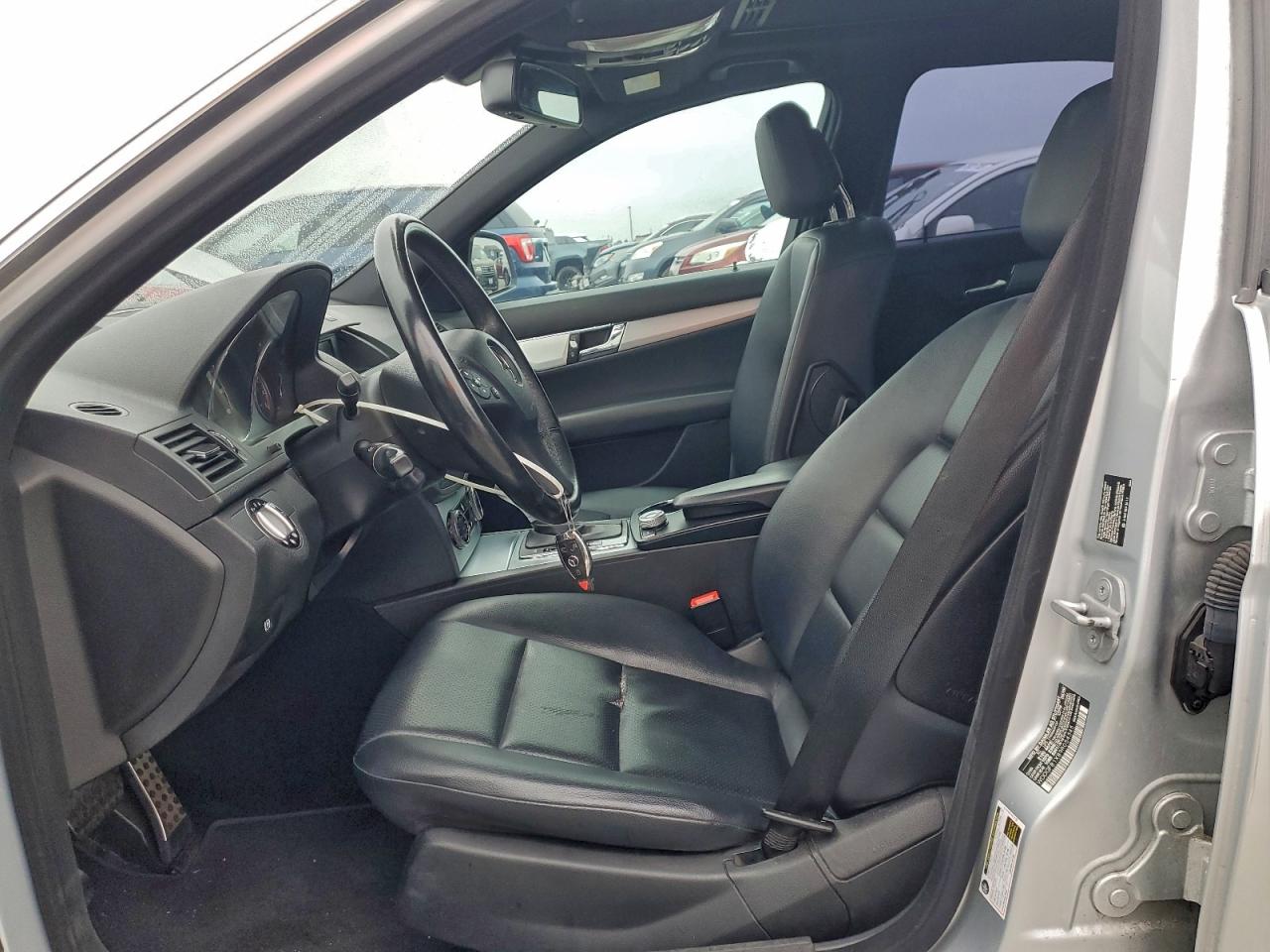 2009 Mercedes-benz C 300 4matic Серебряный vin: WDDGF81X89R054345