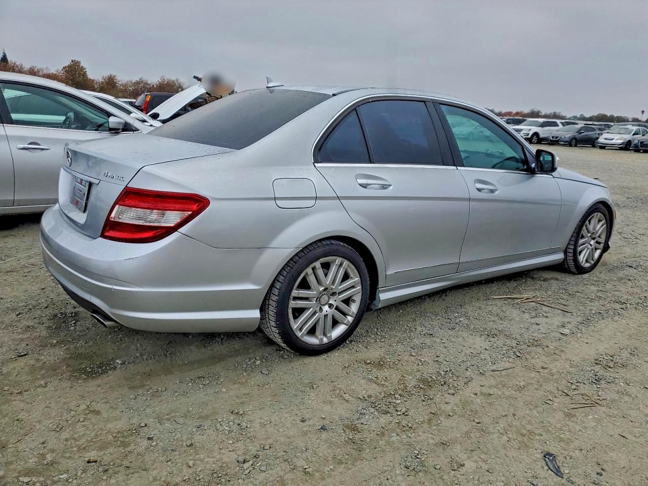 2009 Mercedes-benz C 300 4matic Серебряный vin: WDDGF81X89R054345