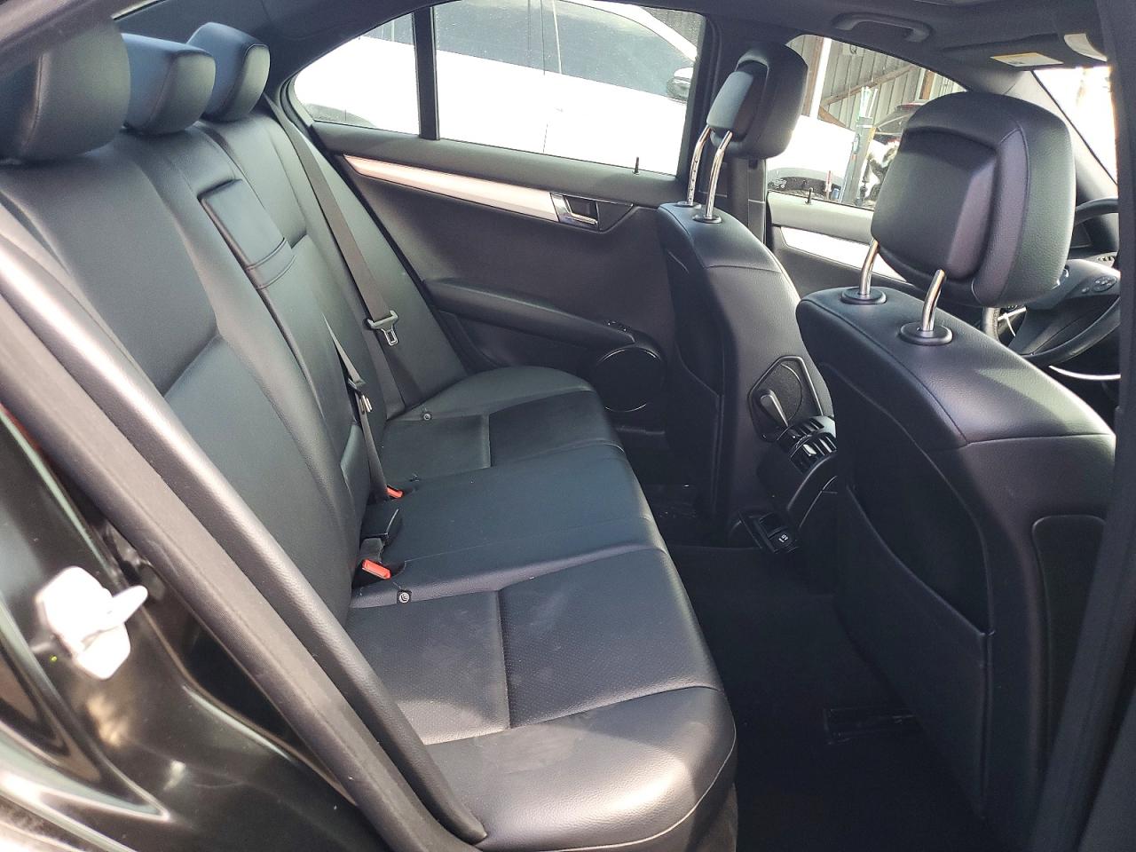 2009 Mercedes-benz C 300 4matic Черный vin: WDDGF81X89R054779