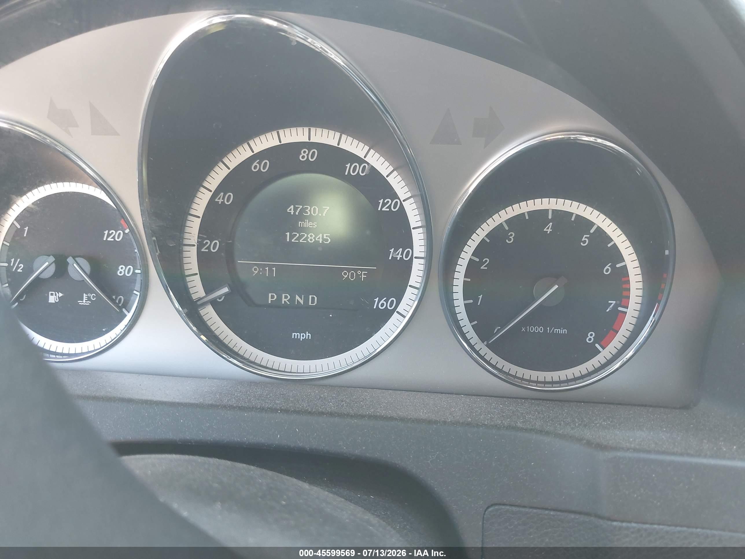 2009 Mercedes-benz C 300 Luxury 4matic/sport 4matic Белый vin: WDDGF81X89R055818