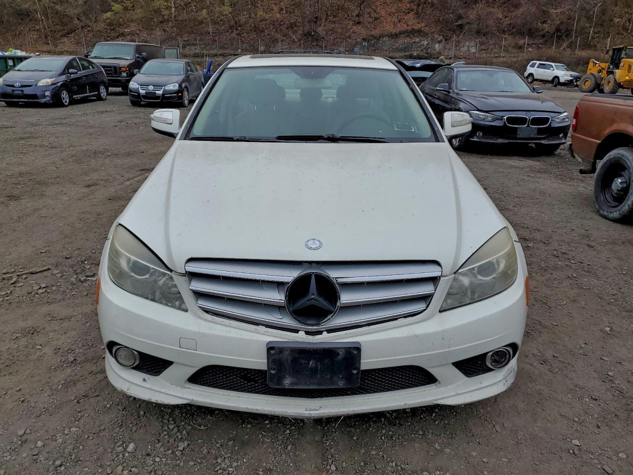 2009 Mercedes-benz C 300 4matic White vin: WDDGF81X89R067662