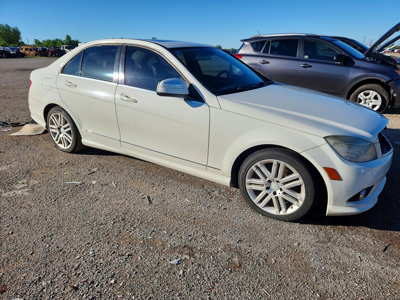 2009 Mercedes-benz C 300 4matic White vin: WDDGF81X89R069220