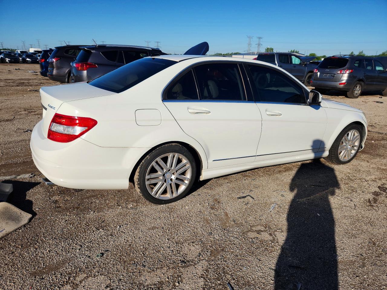 2009 Mercedes-benz C 300 4matic White vin: WDDGF81X89R069220