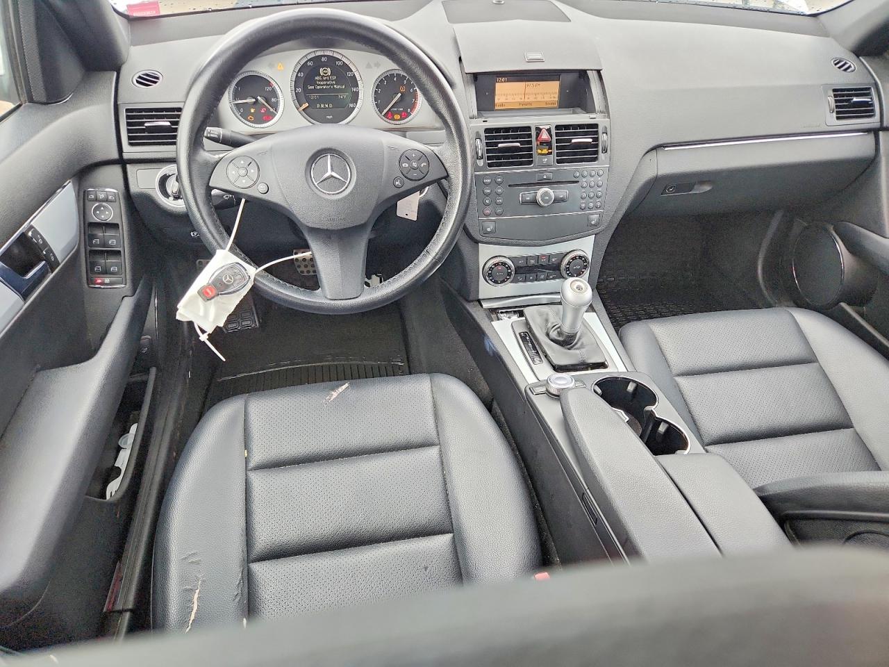 2008 Mercedes-benz C 300 4matic White vin: WDDGF81X98F103486