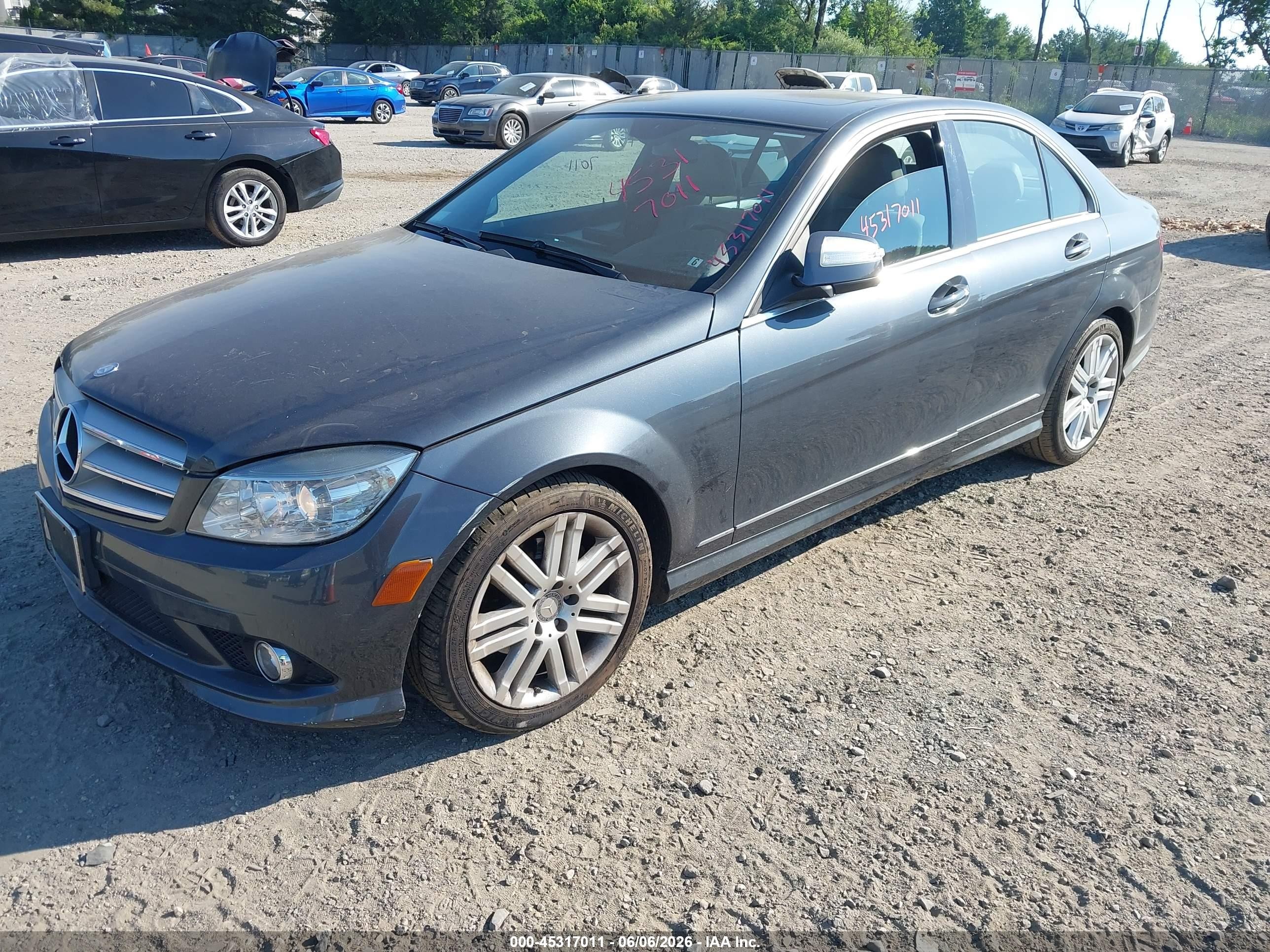 2008 Mercedes-benz C 300 Luxury 4matic/sport 4matic Серый vin: WDDGF81X98F178351