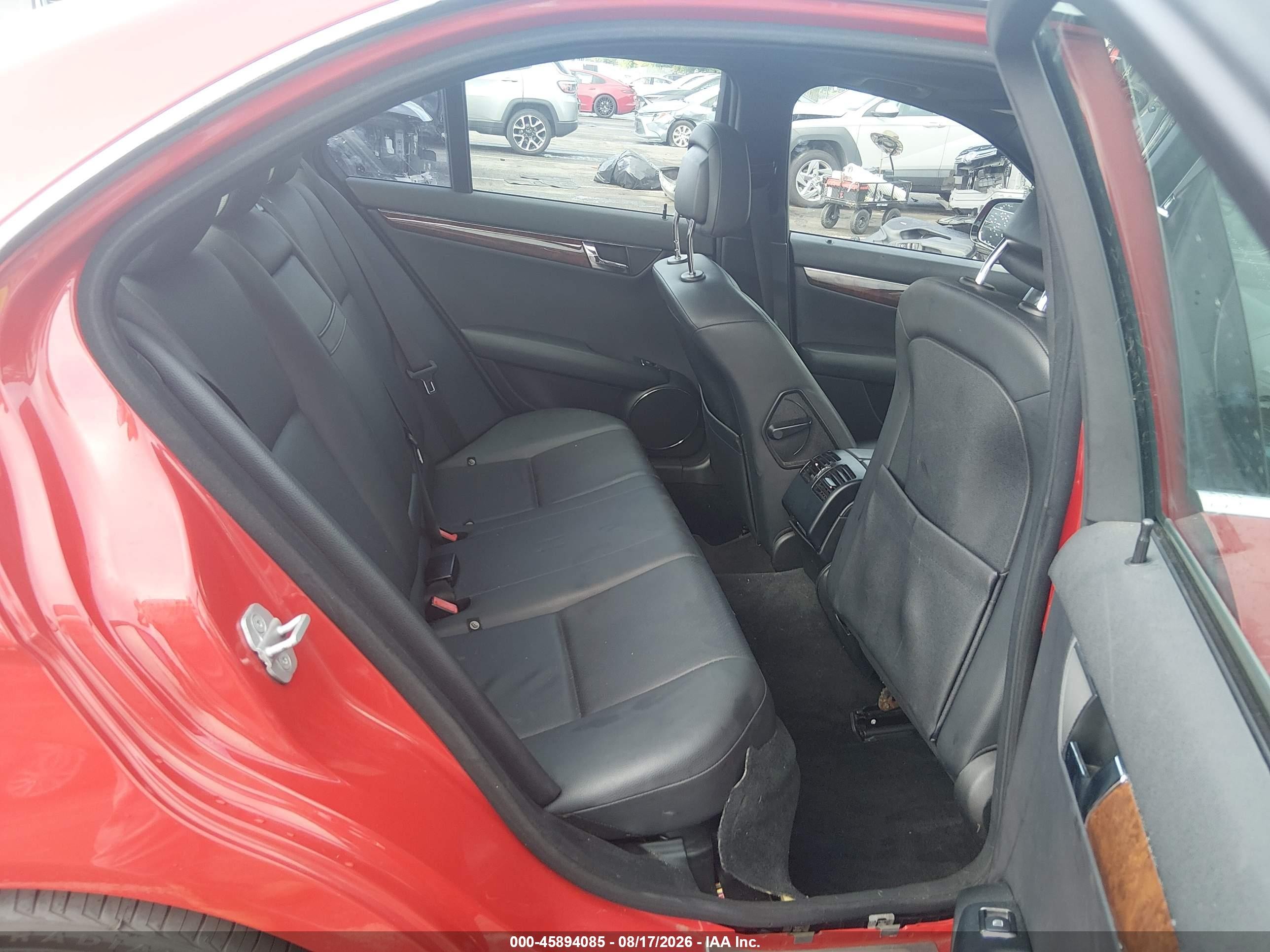 2009 Mercedes-benz C 300 Luxury 4matic/sport 4matic Red vin: WDDGF81X99F245452