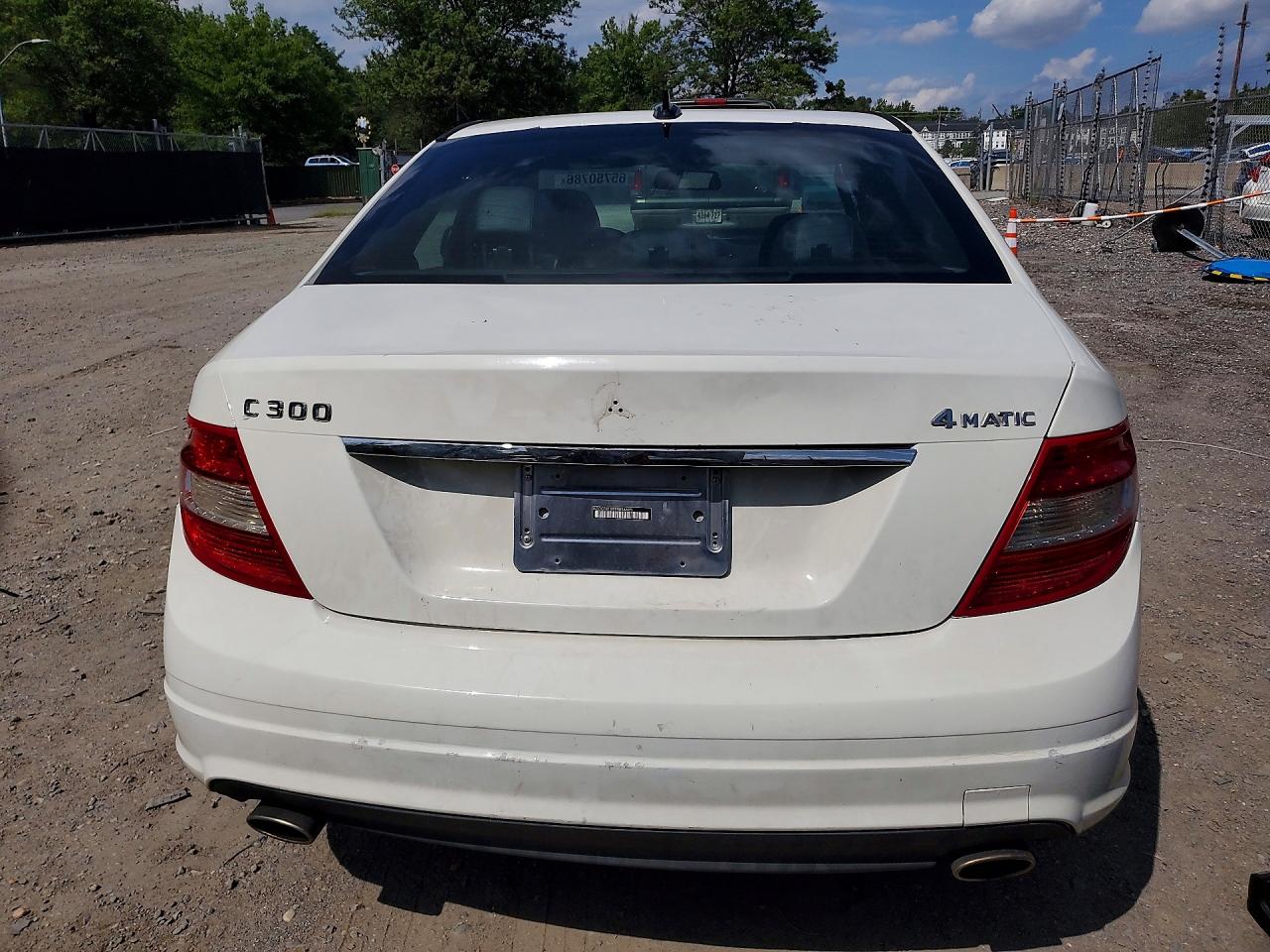 2009 Mercedes-benz C 300 4matic Белый vin: WDDGF81X99R056685