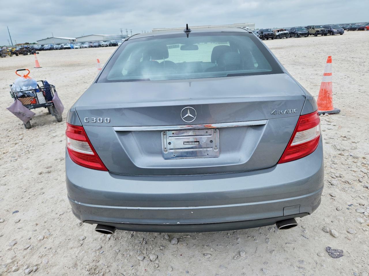 2009 Mercedes-benz C 300 4matic Silver vin: WDDGF81X99R065659