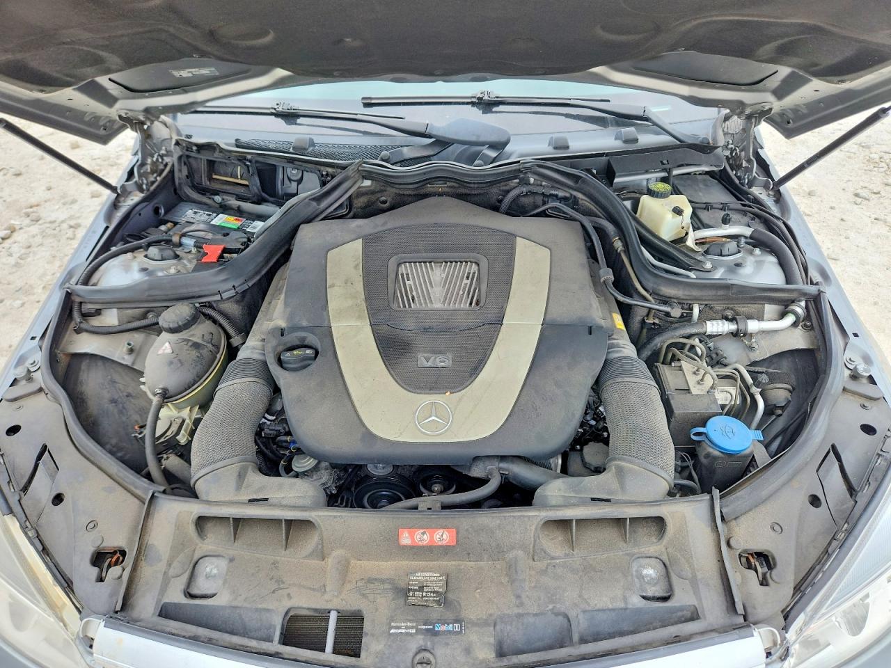 2009 Mercedes-benz C 300 4matic Silver vin: WDDGF81X99R065659