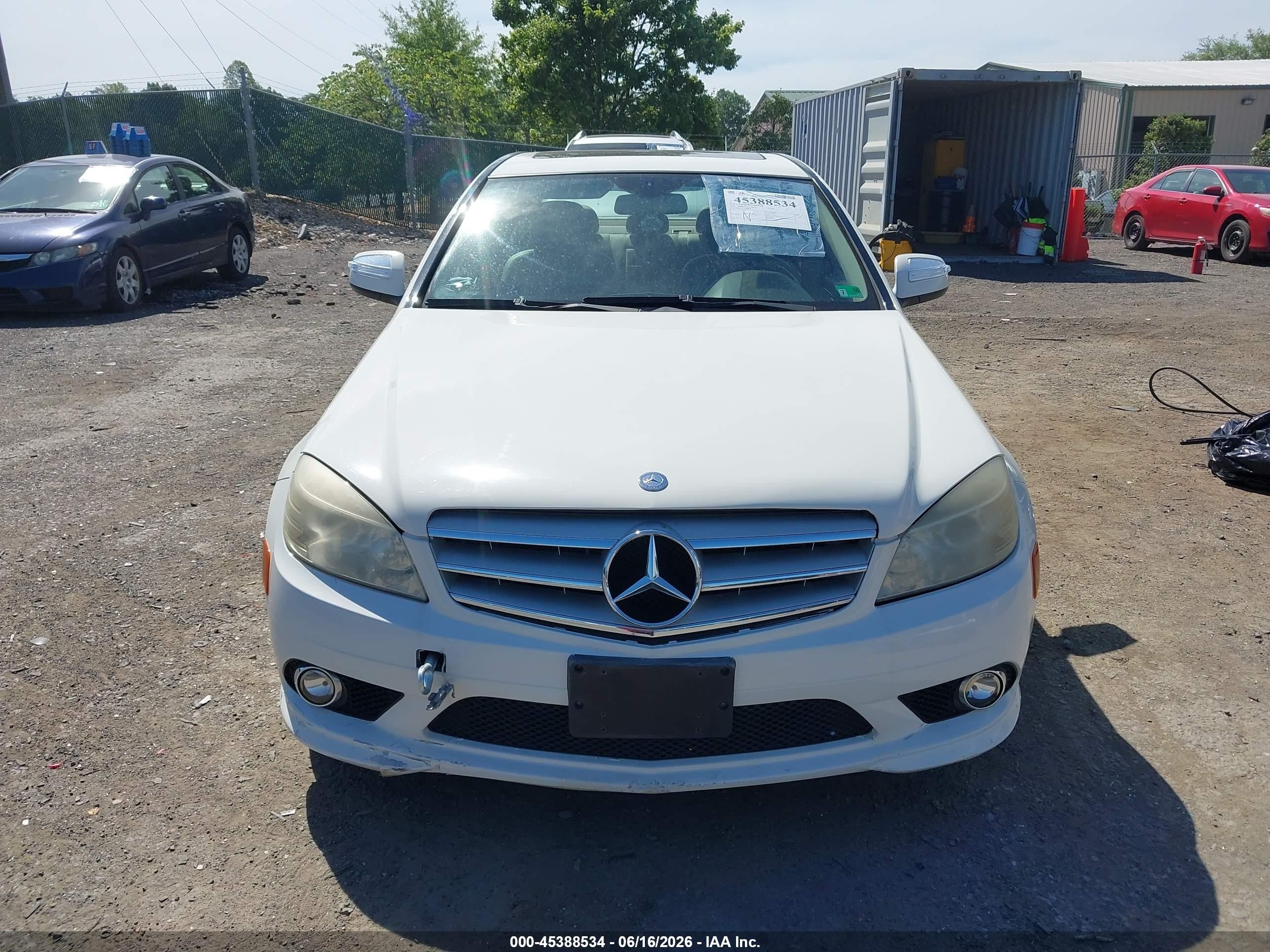 2009 Mercedes-benz C 300 Luxury 4matic/sport 4matic White vin: WDDGF81X99R074541