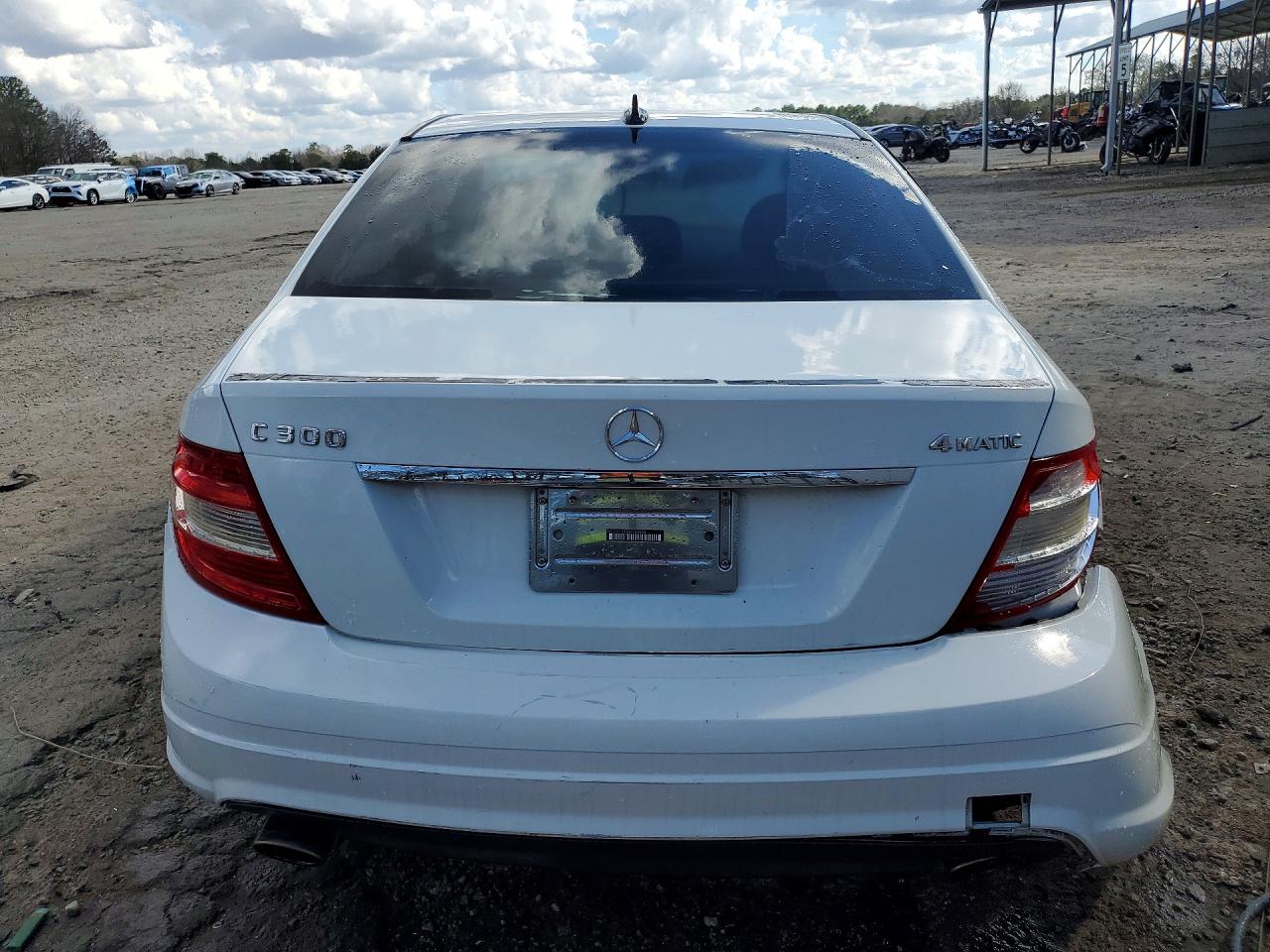 2009 Mercedes-benz C 300 4matic White vin: WDDGF81XX9R063290