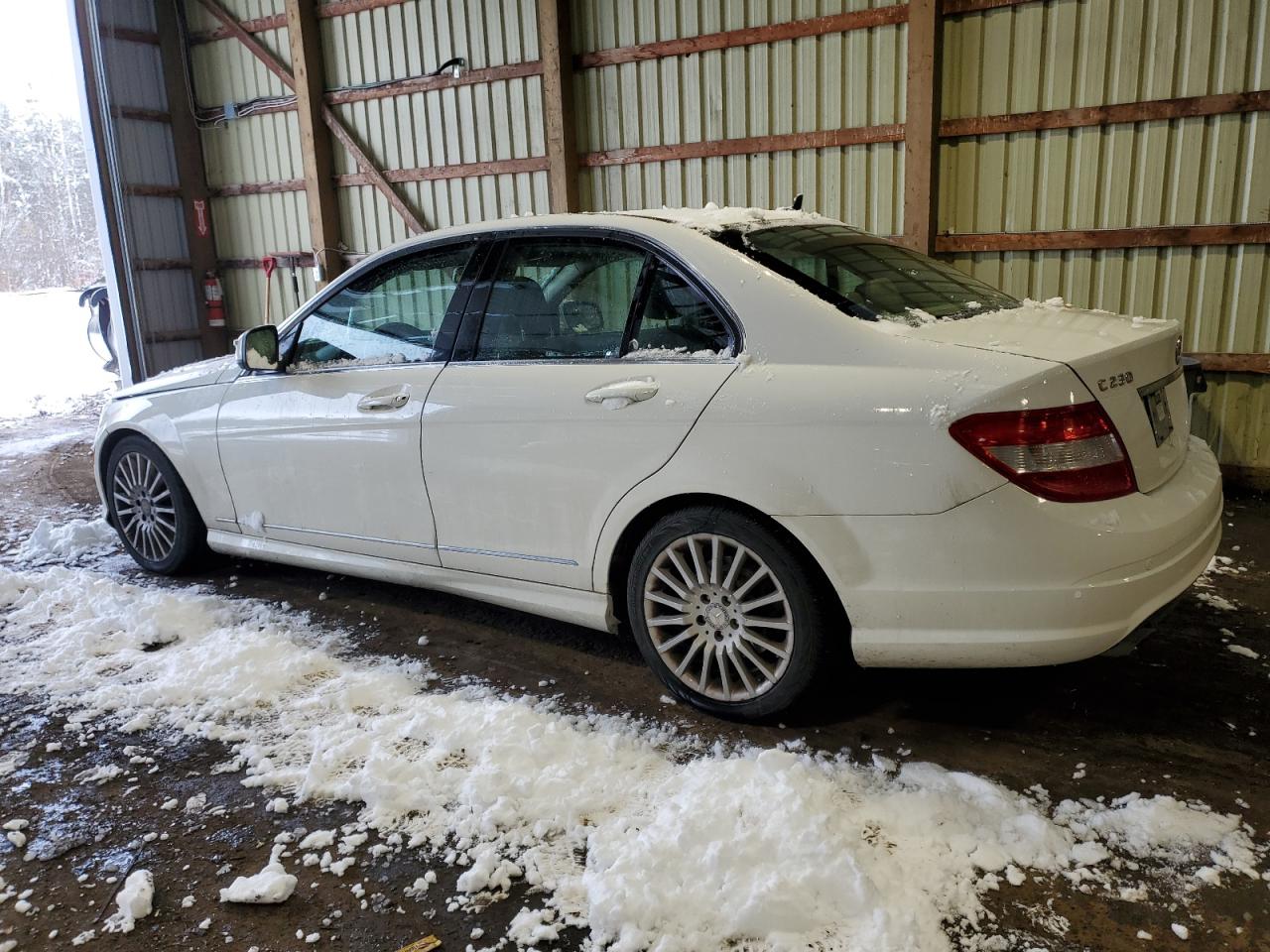 2009 Mercedes-benz C 230 4matic Белый vin: WDDGF85X49F316051