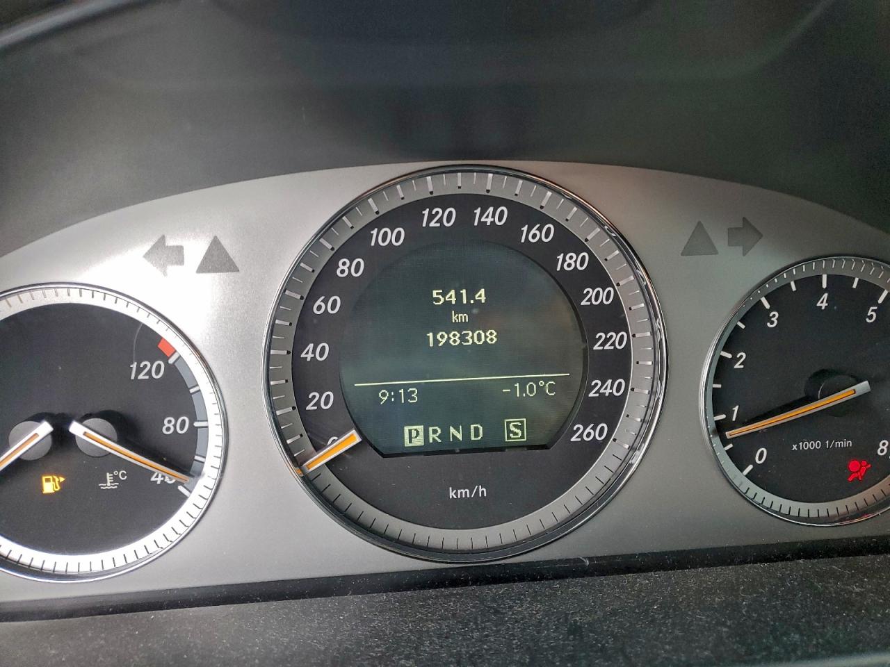 2008 Mercedes-benz C 230 4matic Gray vin: WDDGF85X88F161339