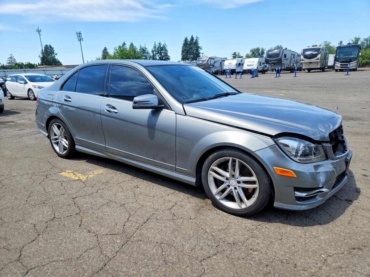 2013 Mercedes-benz C 300 4matic Silver vin: WDDGF8AB0DA786870