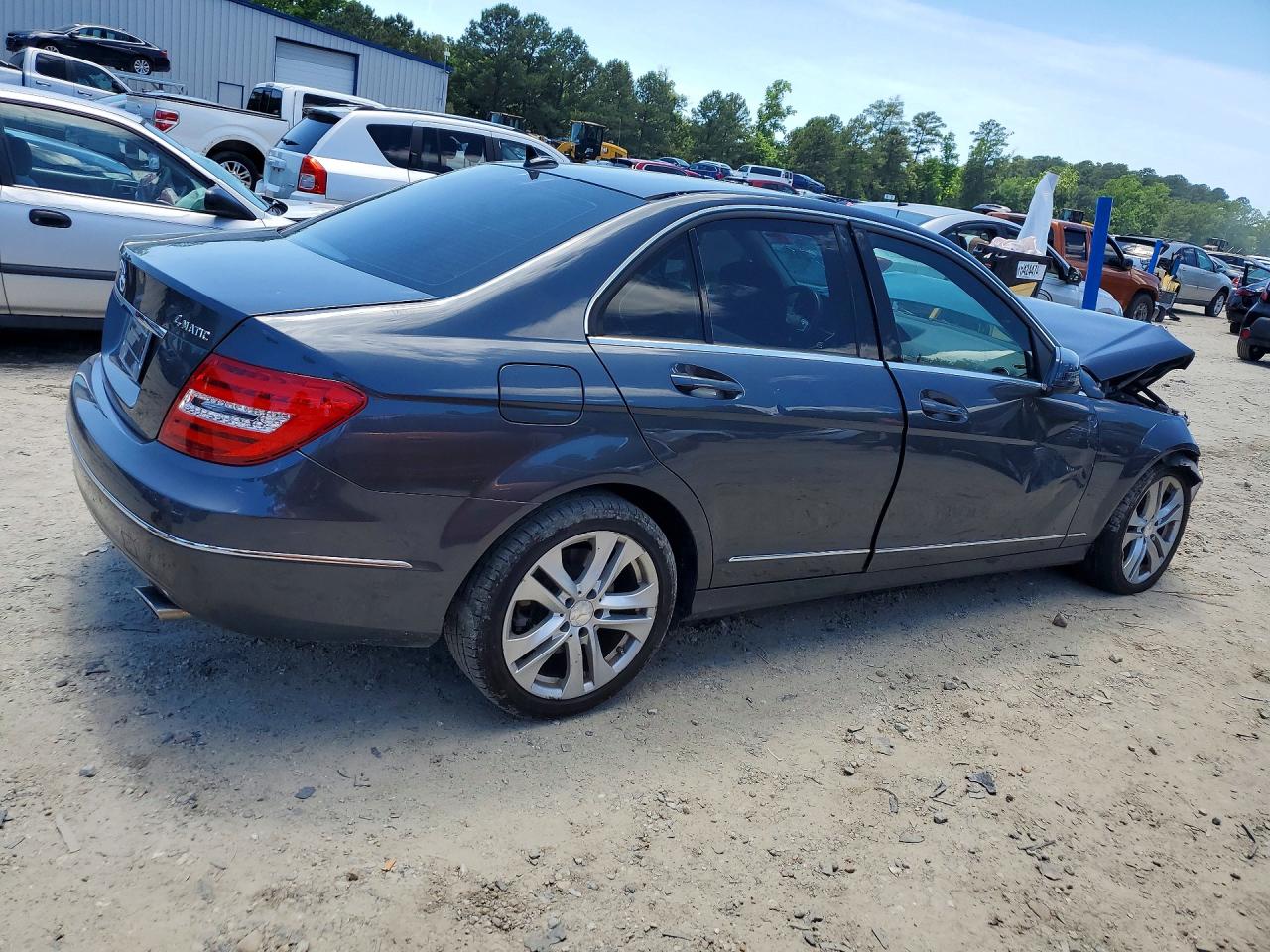 2013 Mercedes-benz C 300 4matic Угольный vin: WDDGF8AB0DA820645