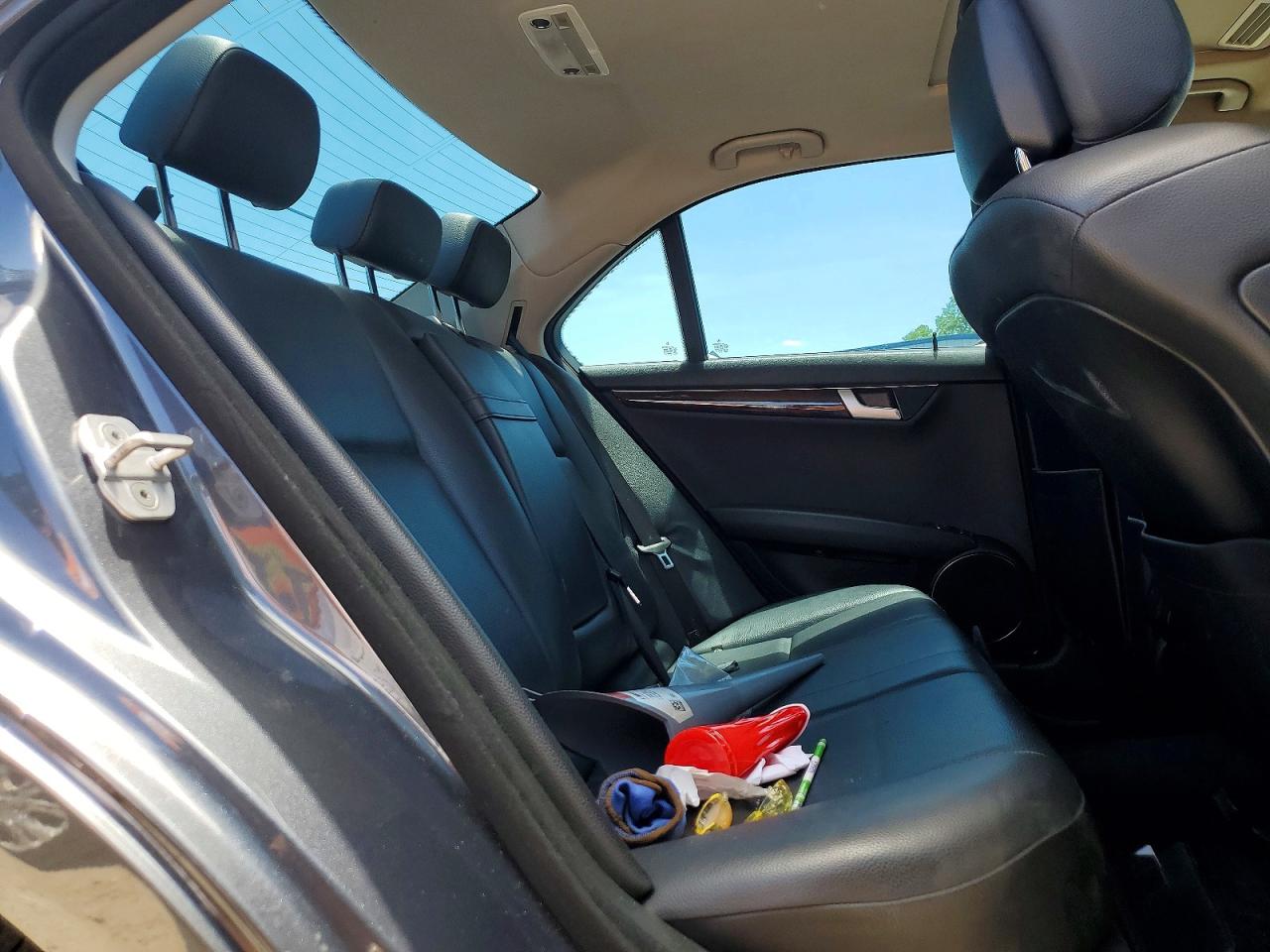 2013 Mercedes-benz C 300 4matic Угольный vin: WDDGF8AB0DA820645