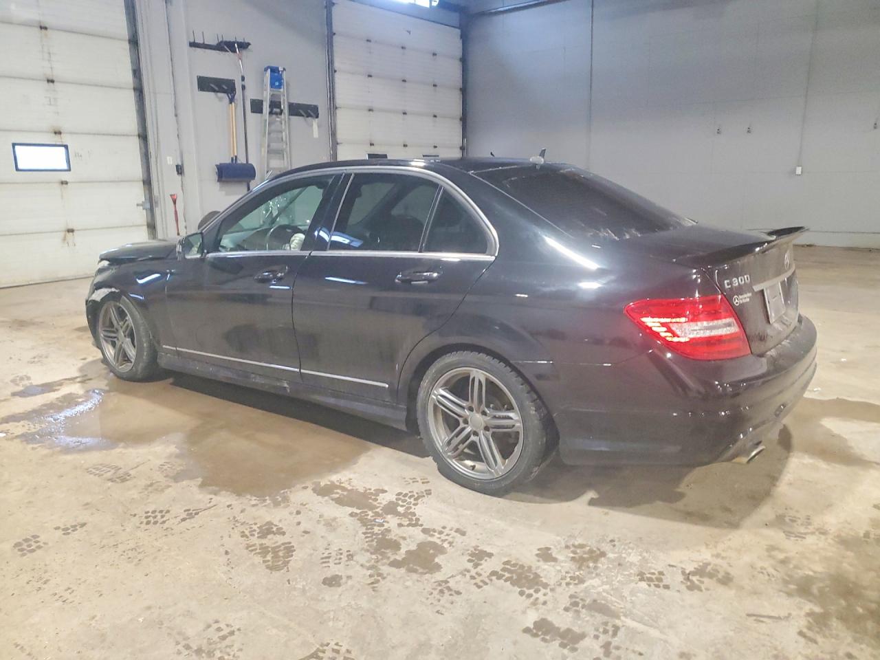 2013 Mercedes-benz C 300 4matic Black vin: WDDGF8AB0DA858490