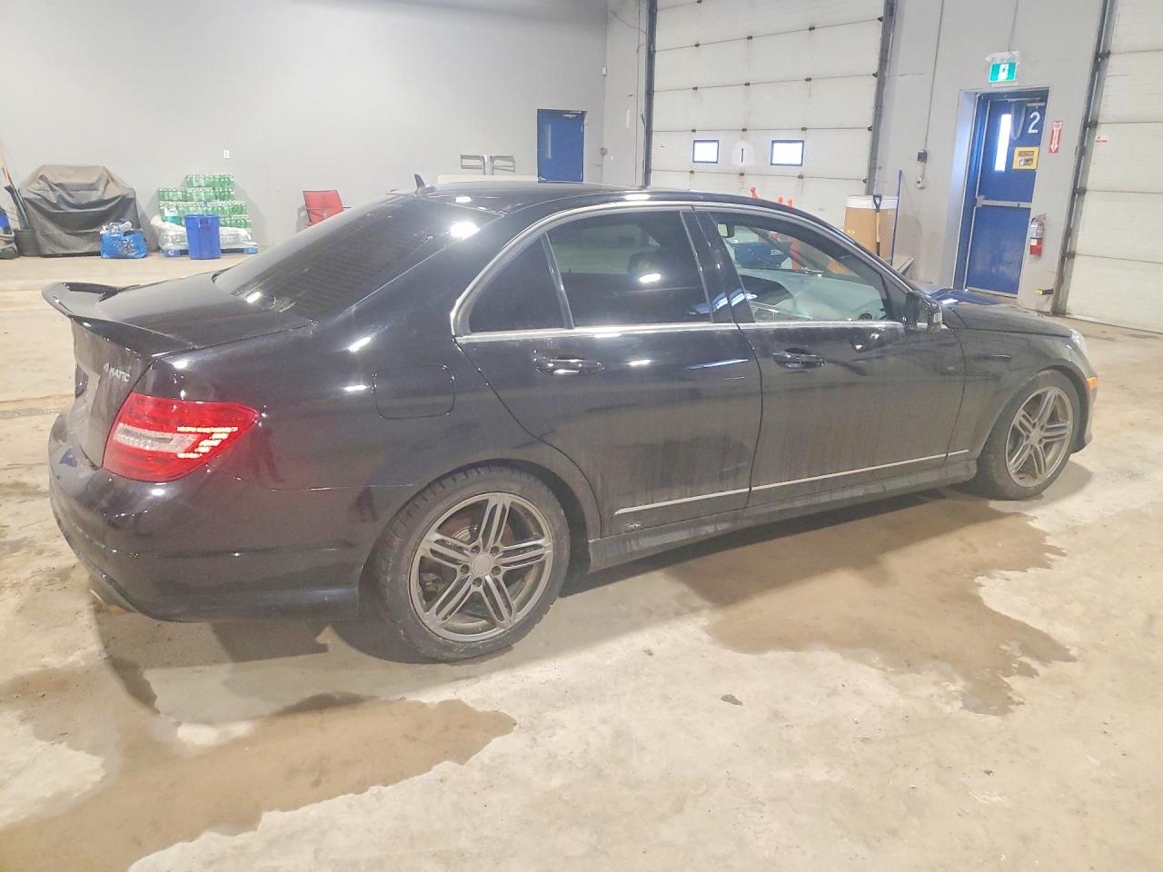 2013 Mercedes-benz C 300 4matic Black vin: WDDGF8AB0DA858490
