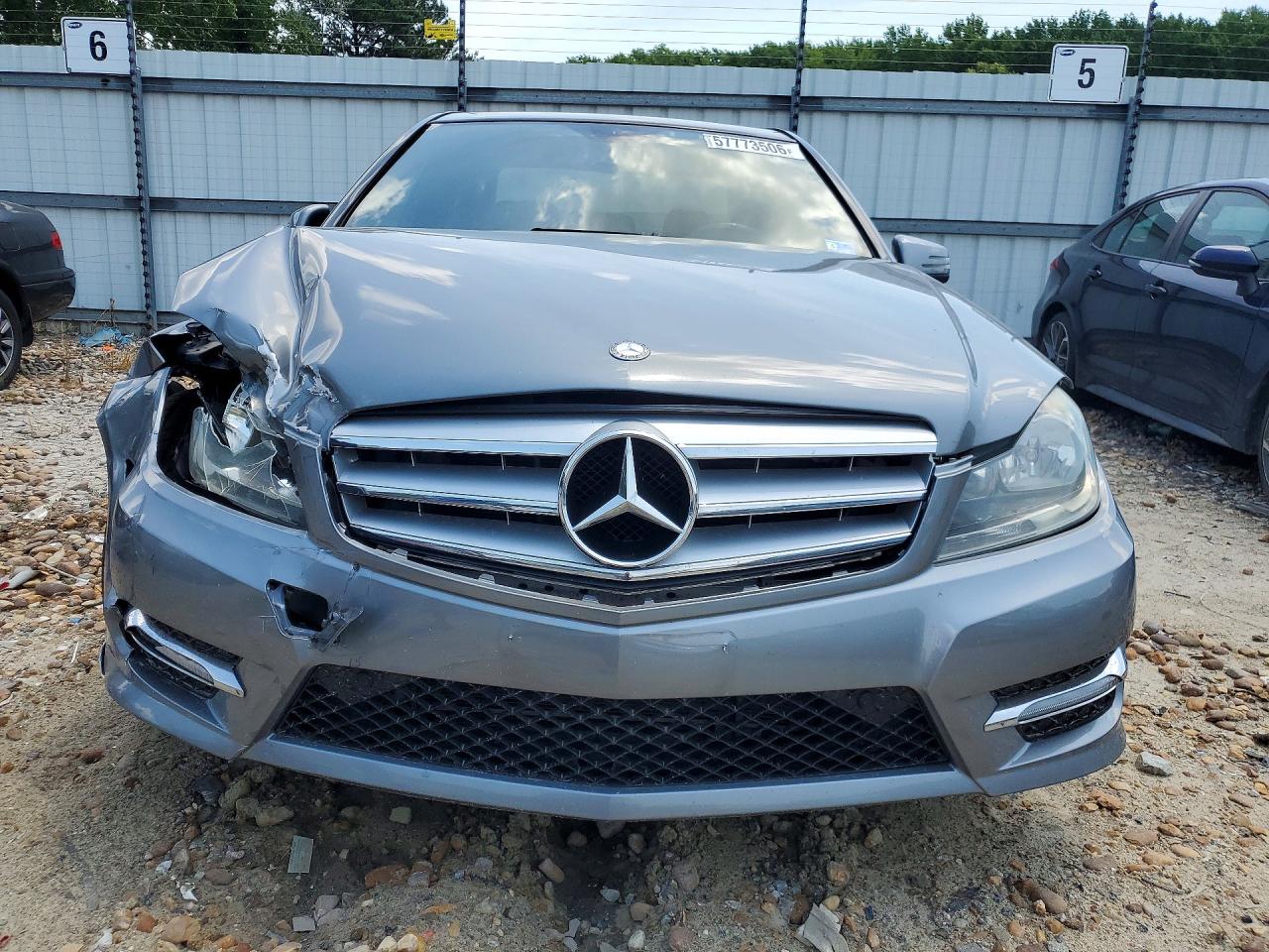 2013 Mercedes-benz C 300 4matic Gray vin: WDDGF8AB0DG020506