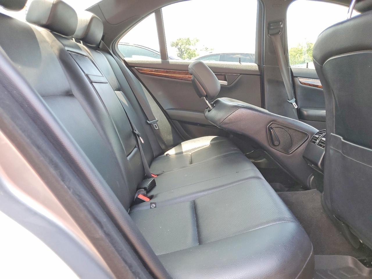 2013 Mercedes-benz C 300 4matic Gray vin: WDDGF8AB0DG020506