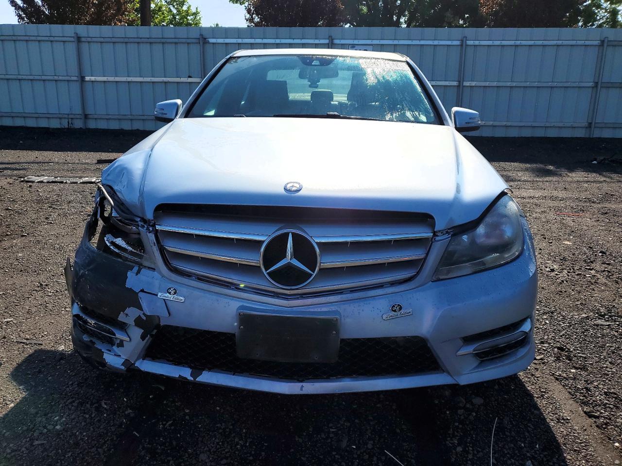 2013 Mercedes-benz C 300 4matic Silver vin: WDDGF8AB0DG102896