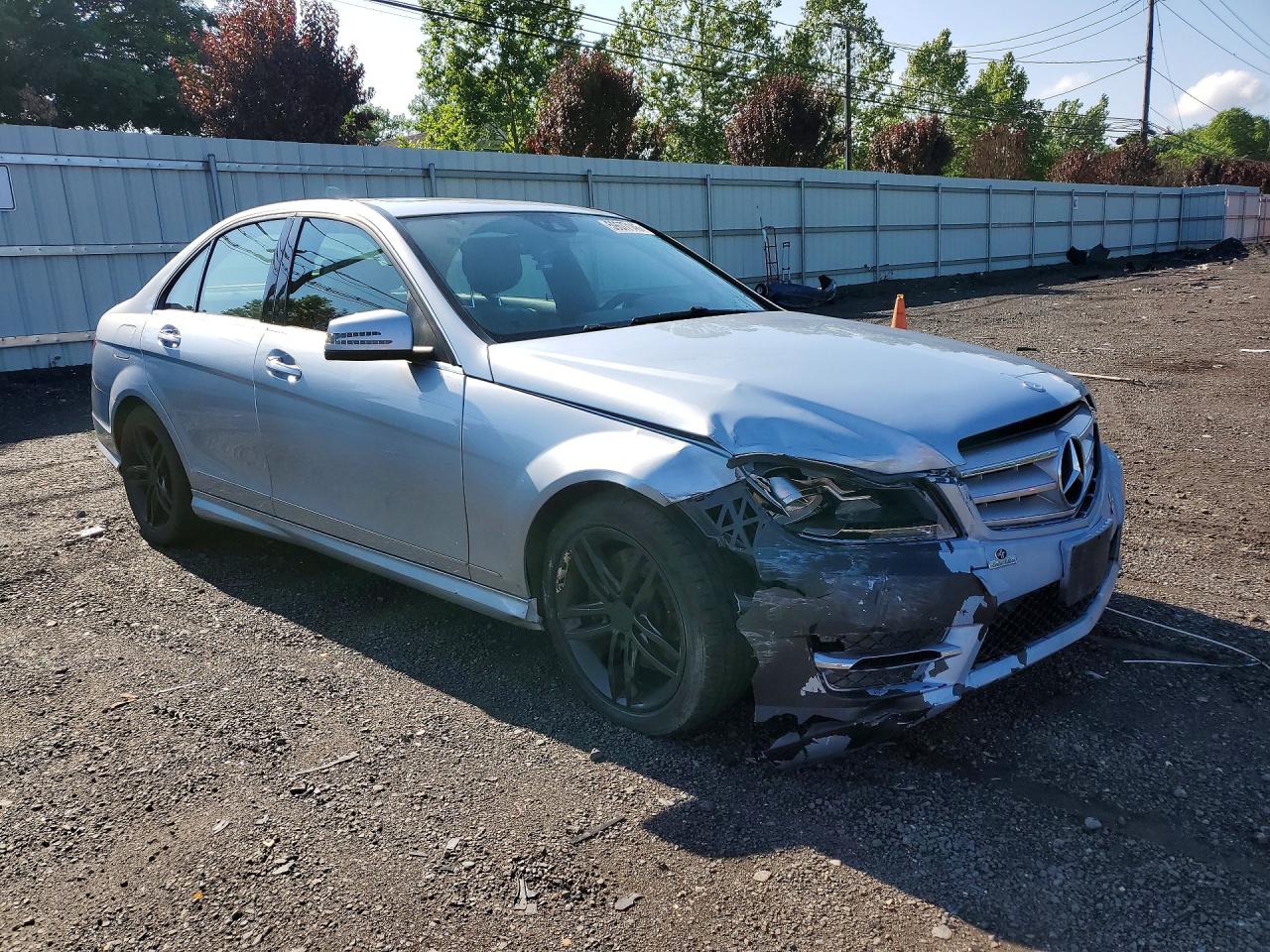 2013 Mercedes-benz C 300 4matic Silver vin: WDDGF8AB0DG102896