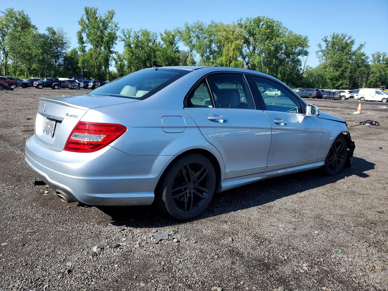 2013 Mercedes-benz C 300 4matic Silver vin: WDDGF8AB0DG102896