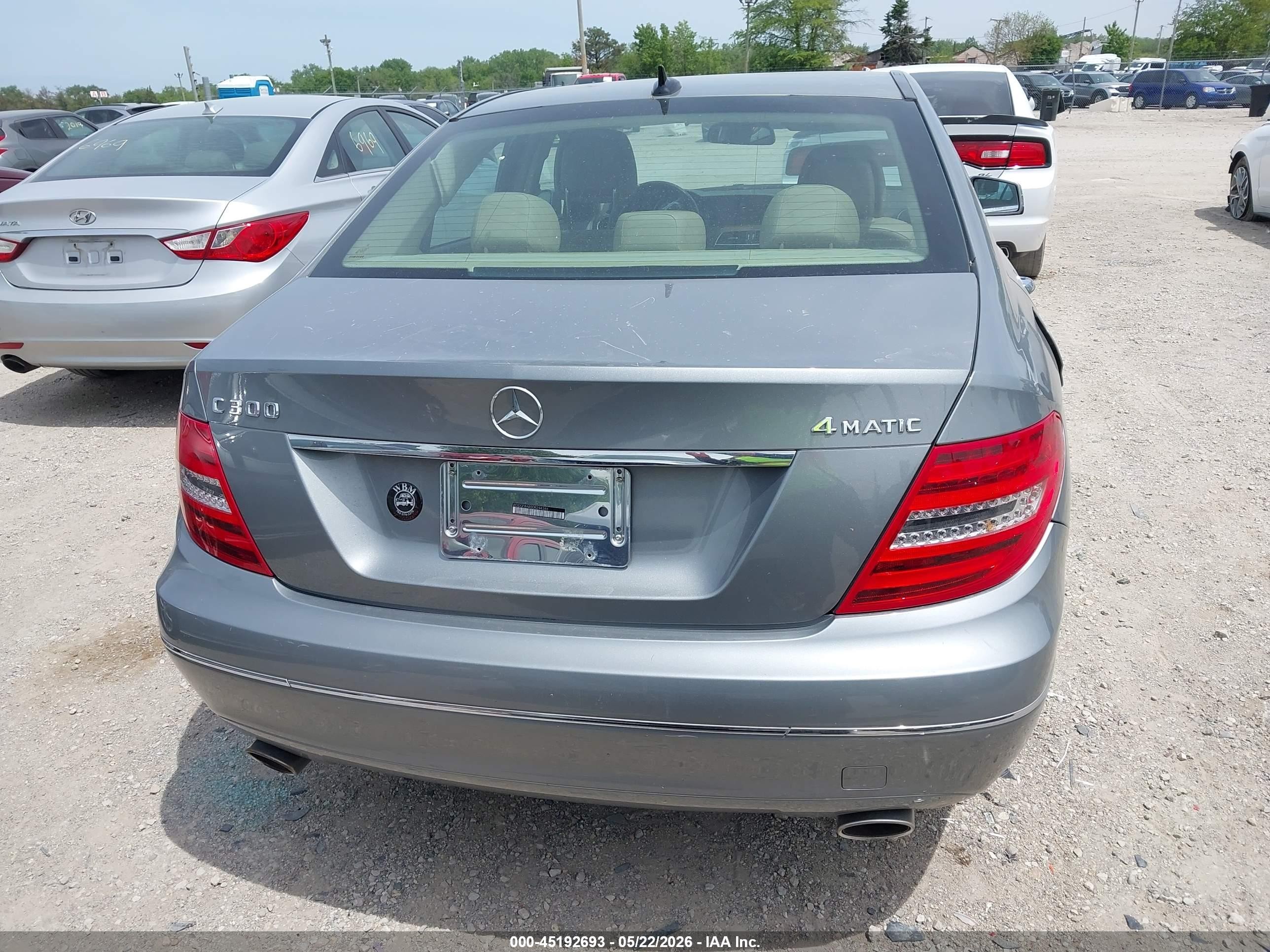 2013 Mercedes-benz C 300 Luxury 4matic Серый vin: WDDGF8AB0DR244346