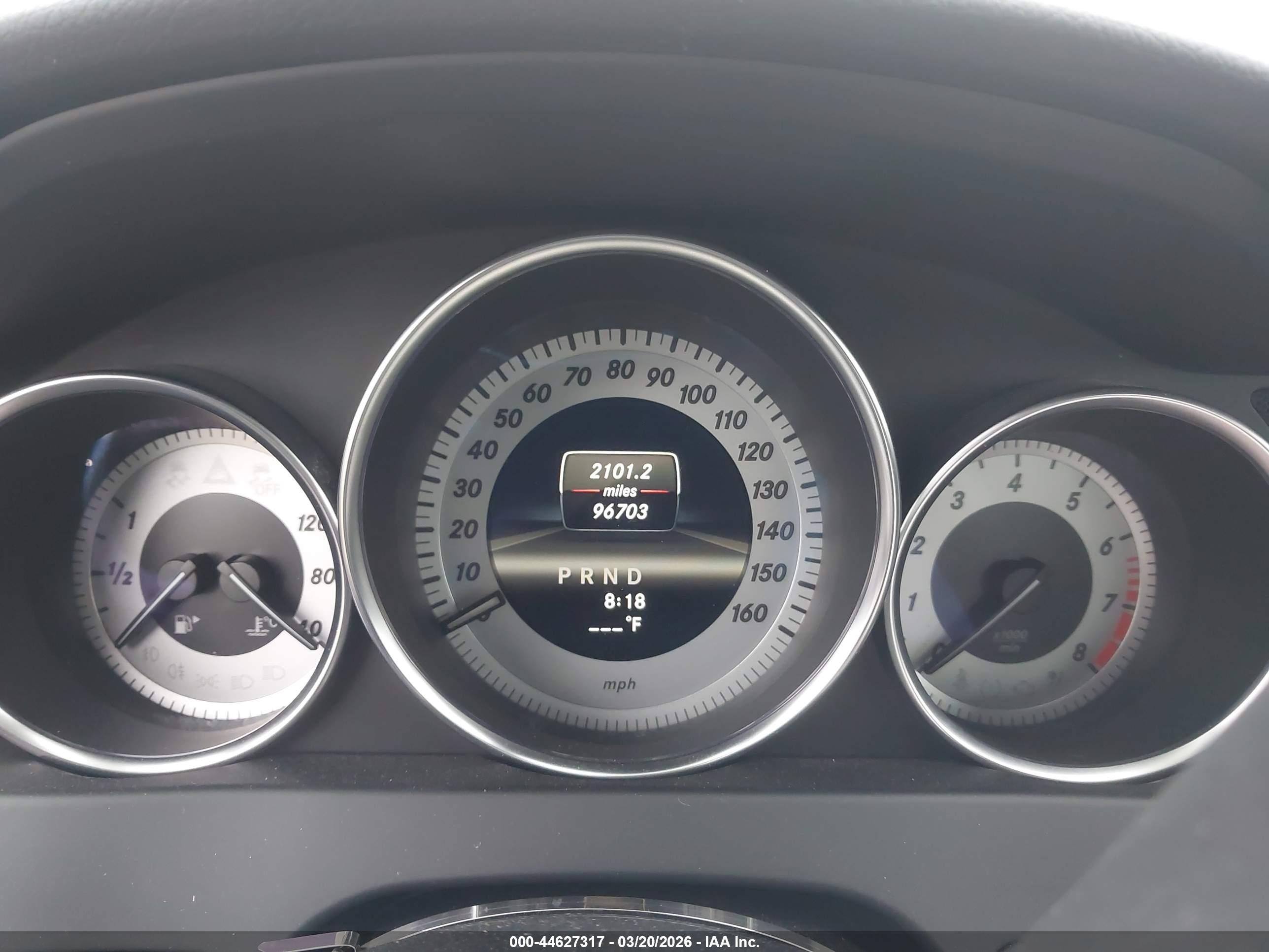2013 Mercedes-benz C 300 Sport 4matic White vin: WDDGF8AB0DR253631