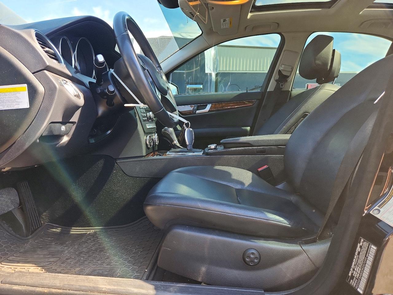 2013 Mercedes-benz C 300 4matic Black vin: WDDGF8AB0DR257095