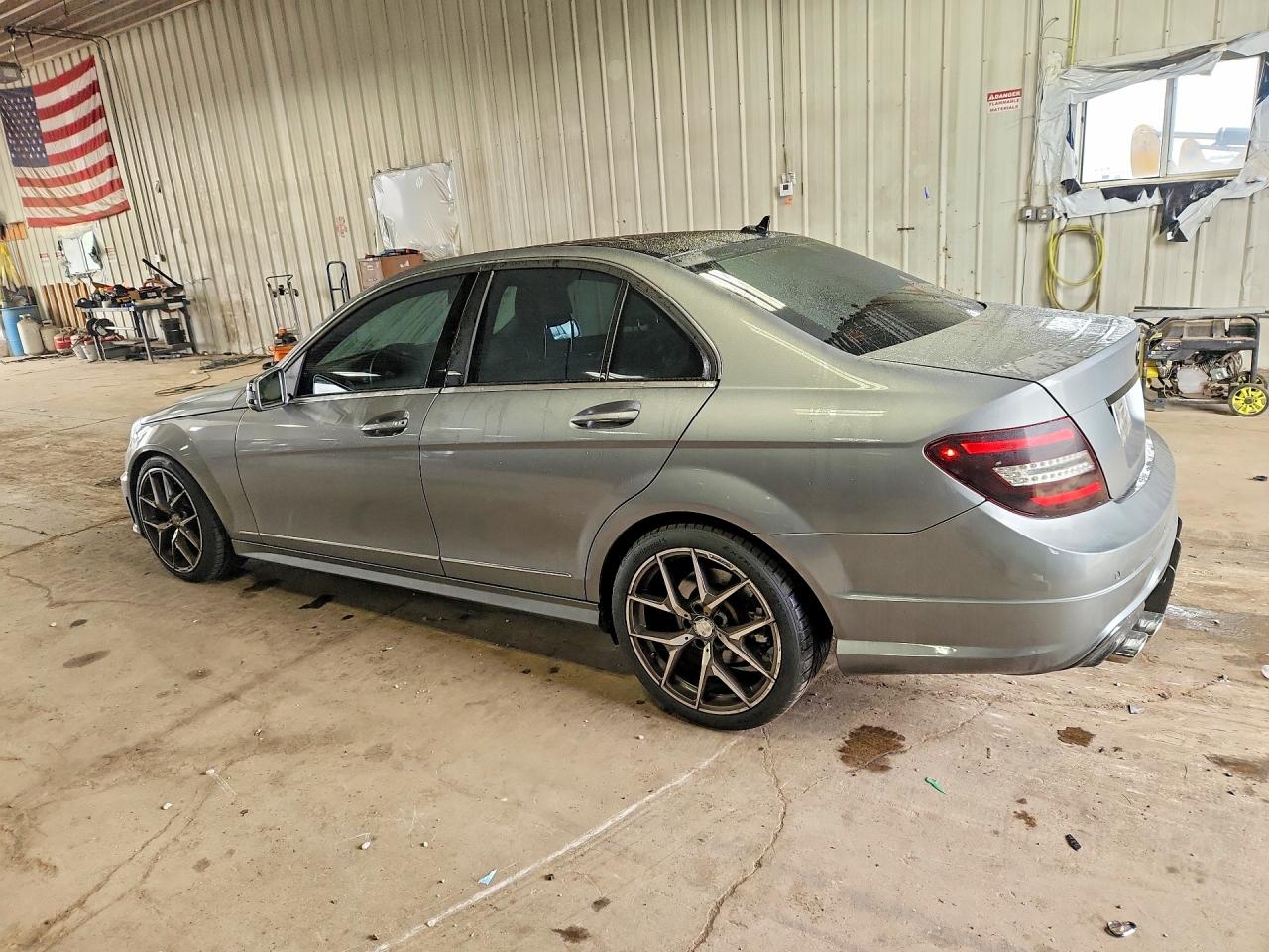 2013 Mercedes-benz C 300 4matic Silver vin: WDDGF8AB0DR270655