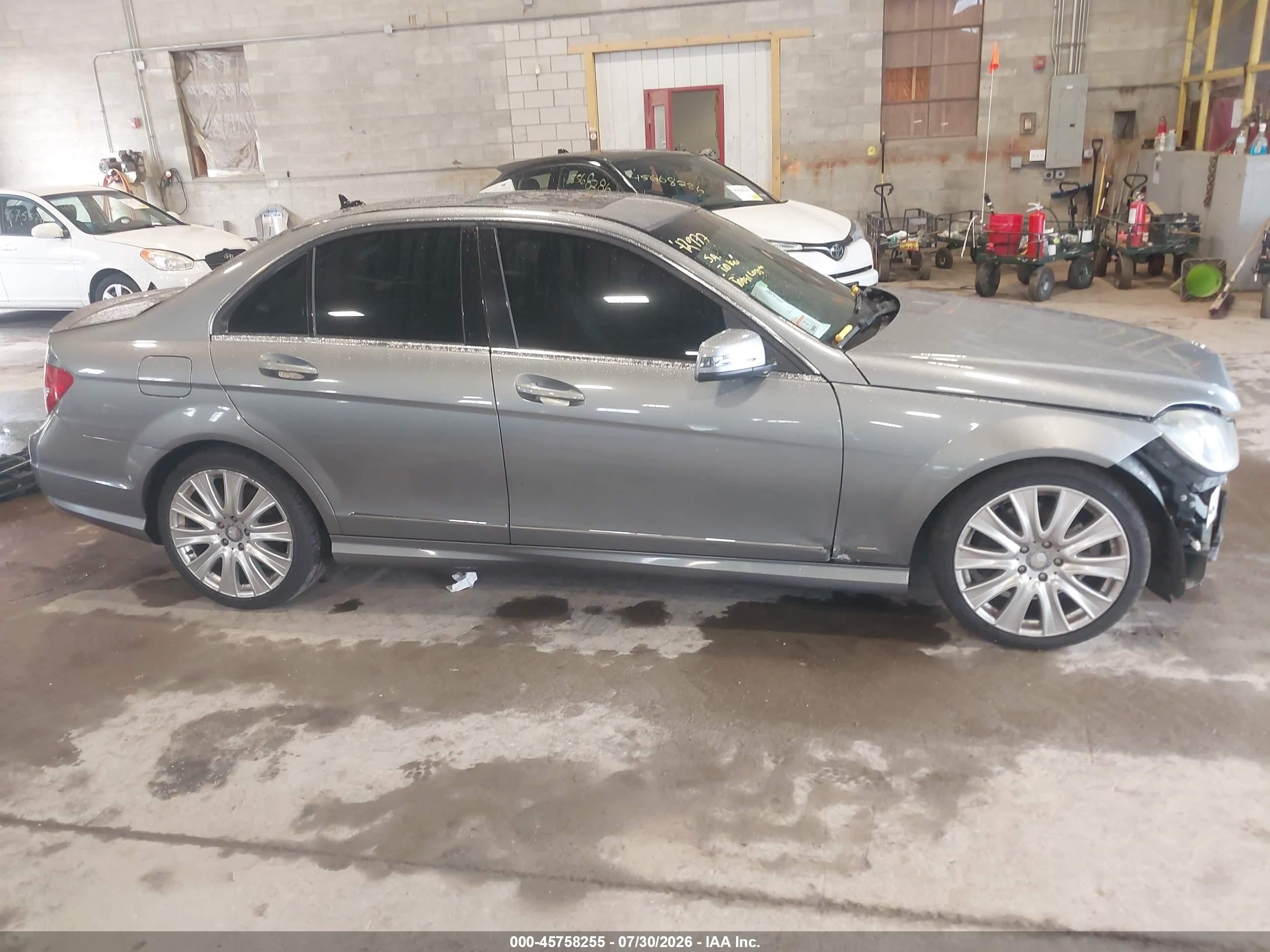 2013 Mercedes-benz C 300 Sport 4matic Gray vin: WDDGF8AB0DR283437