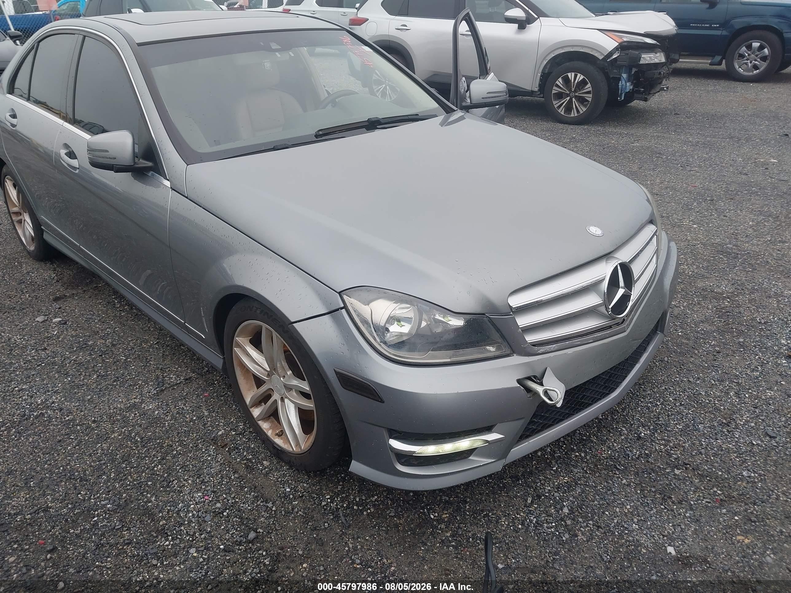 2013 Mercedes-benz C 300 Sport 4matic Silver vin: WDDGF8AB0DR284250