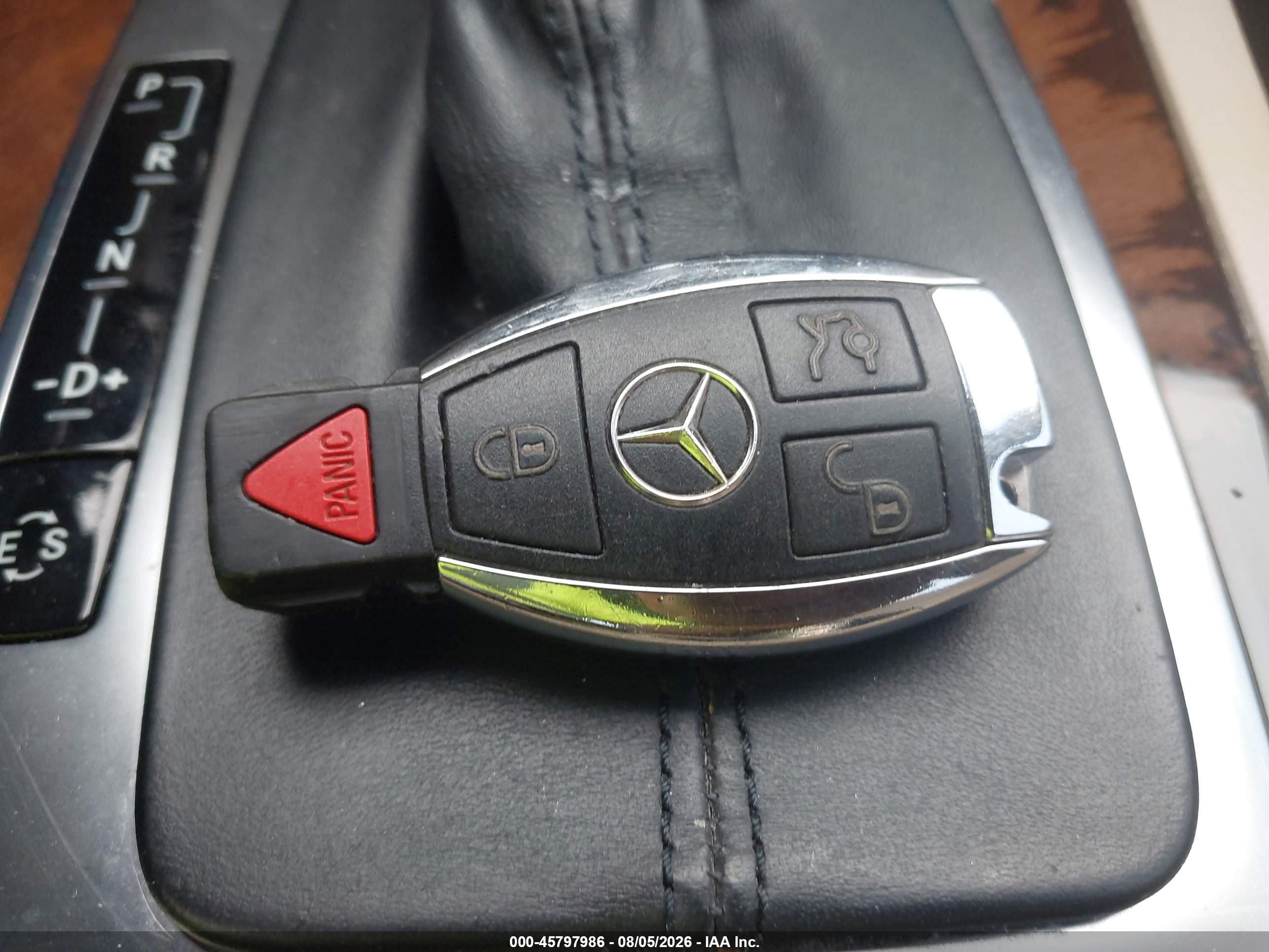 2013 Mercedes-benz C 300 Sport 4matic Silver vin: WDDGF8AB0DR284250