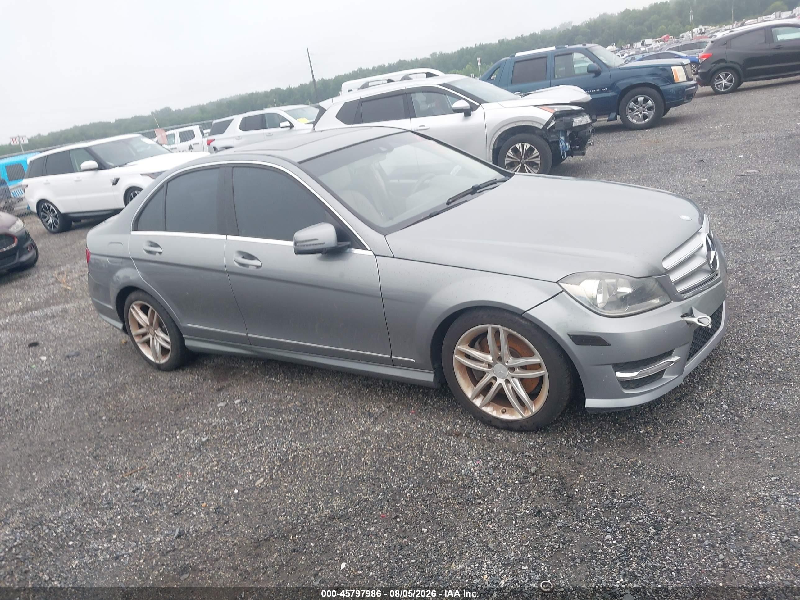 2013 Mercedes-benz C 300 Sport 4matic Silver vin: WDDGF8AB0DR284250