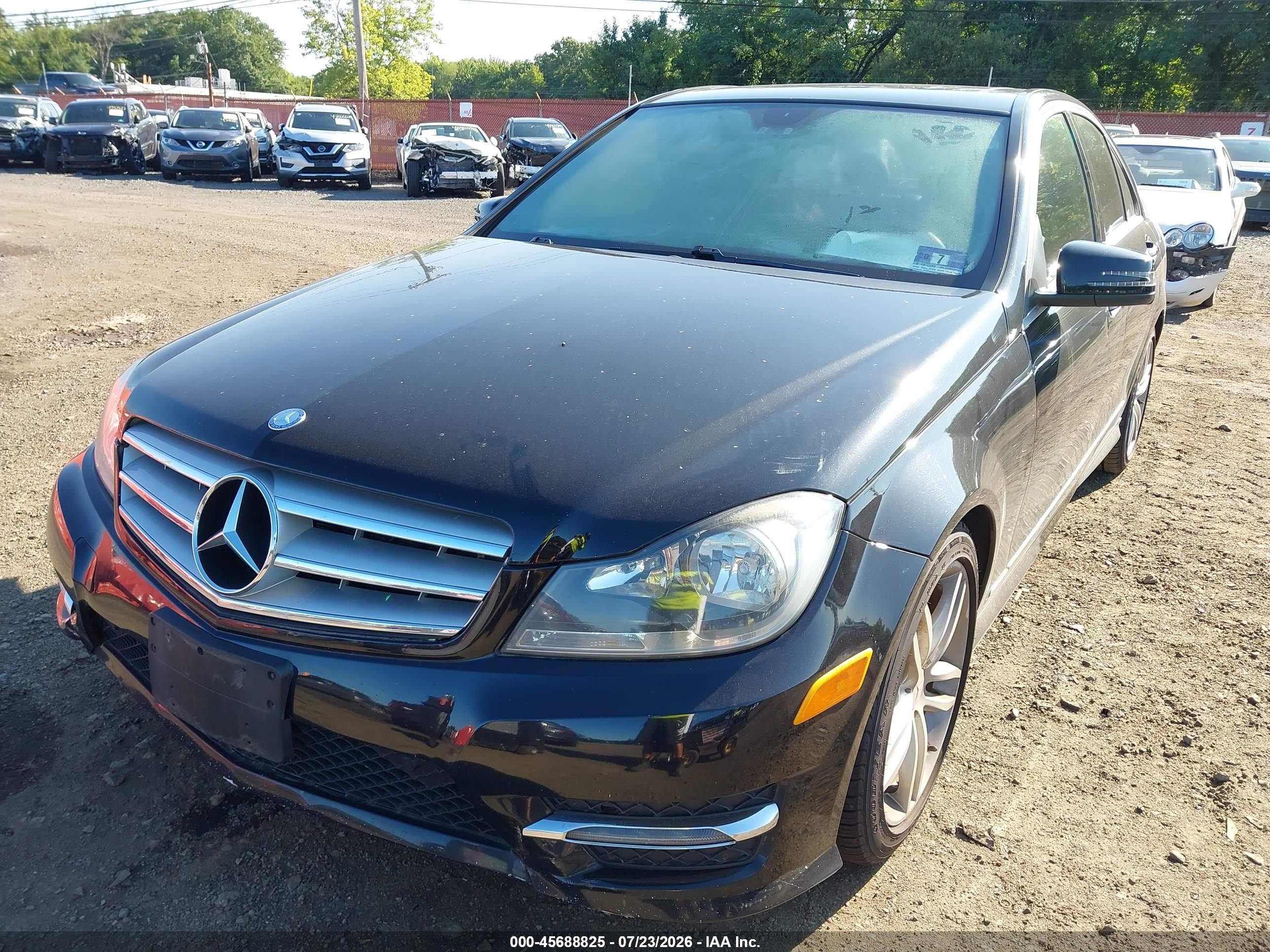 2013 Mercedes-benz C 300 Sport 4matic Black vin: WDDGF8AB0DR284393