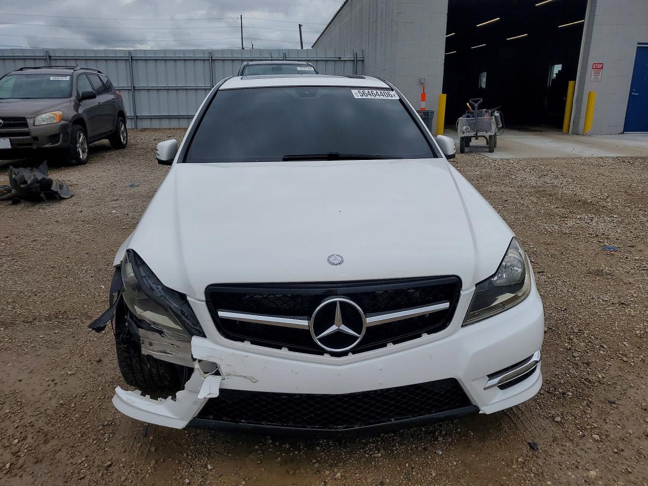 2013 Mercedes-benz C 300 4matic Белый vin: WDDGF8AB0DR287553