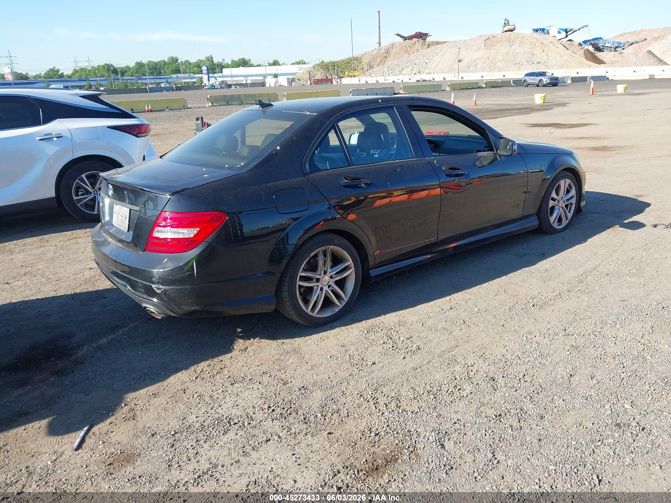 2013 Mercedes-benz C 300 Sport 4matic Black vin: WDDGF8AB0DR296981
