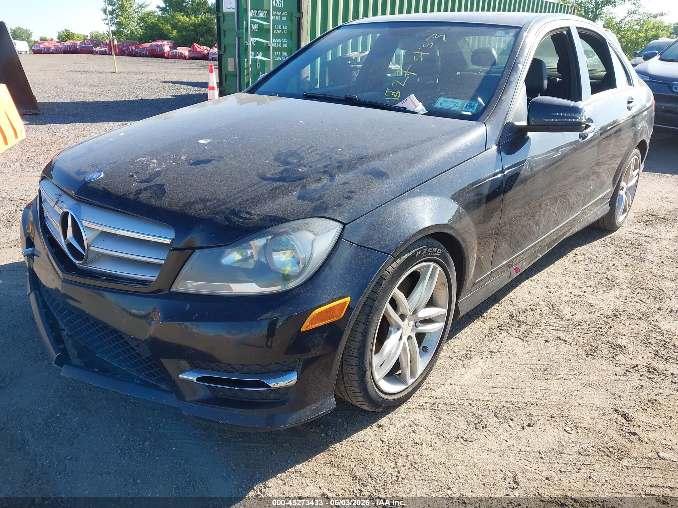 2013 Mercedes-benz C 300 Sport 4matic Black vin: WDDGF8AB0DR296981
