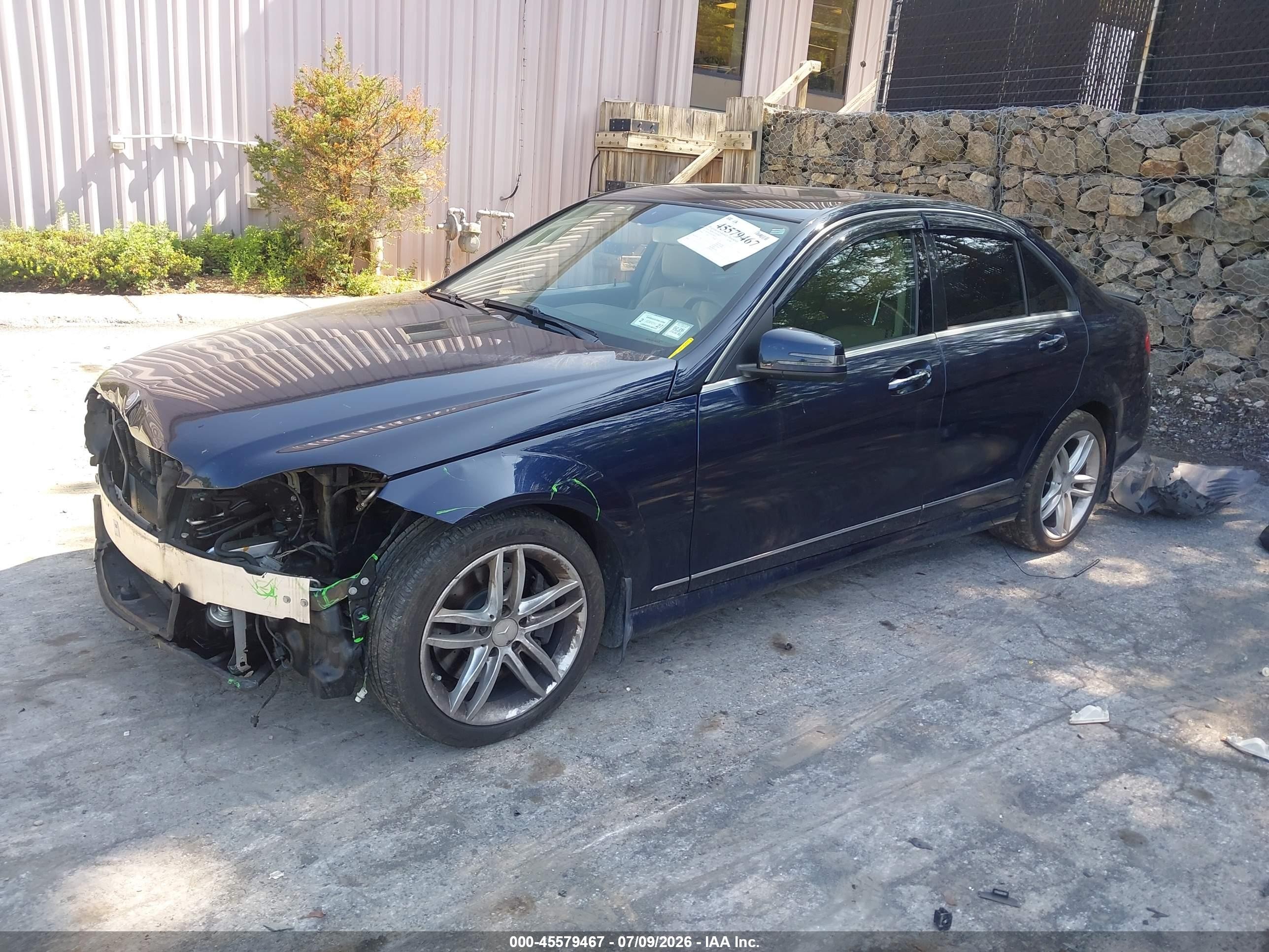 2014 Mercedes-benz C 300 Sport 4matic Blue vin: WDDGF8AB0EA944271