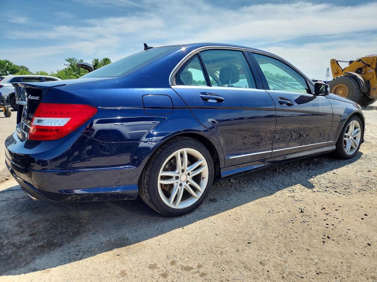 2014 Mercedes-benz C 300 4matic Blue vin: WDDGF8AB0EG193167