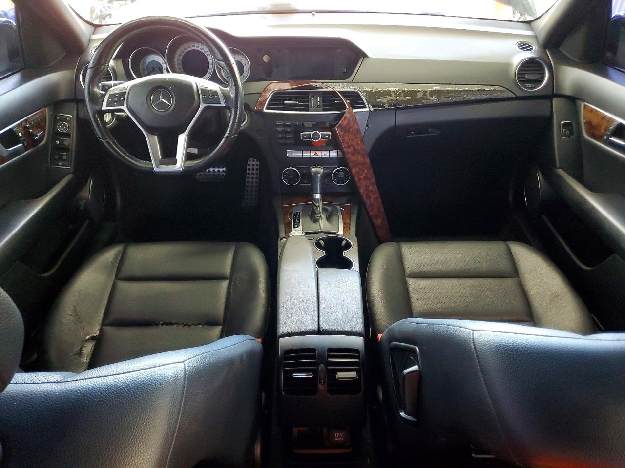 2014 Mercedes-benz C 300 4matic Черный vin: WDDGF8AB0EG223235