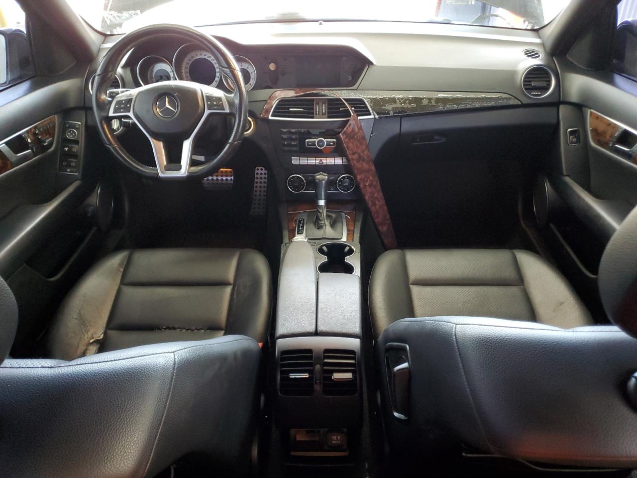 2014 Mercedes-benz C 300 4matic Черный vin: WDDGF8AB0EG223235 Damage: Dash Trim Panel, Broken, Replacement Required