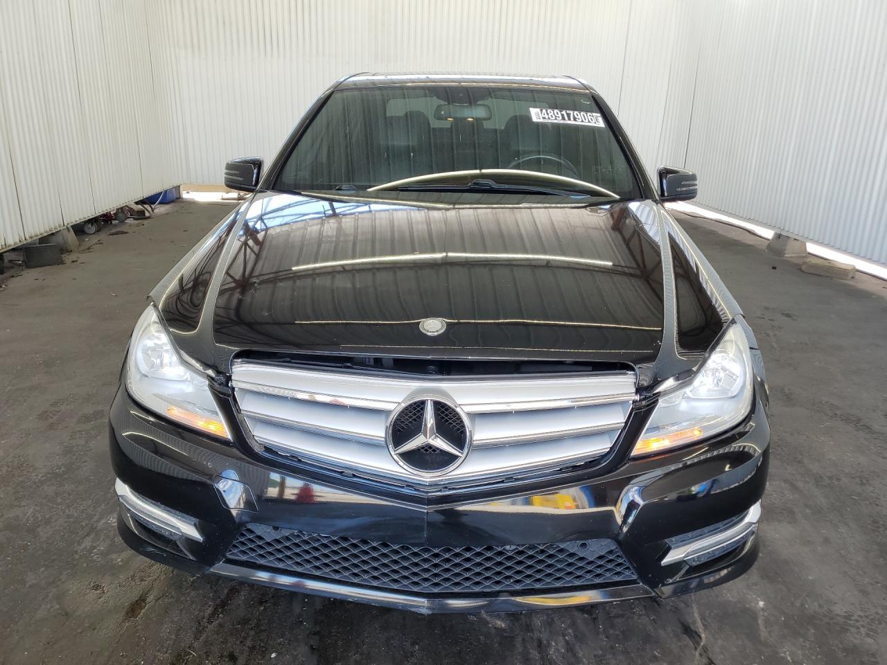 2014 Mercedes-benz C 300 4matic Черный vin: WDDGF8AB0EG223235 Damage: Grille, Broken, Replacement Required