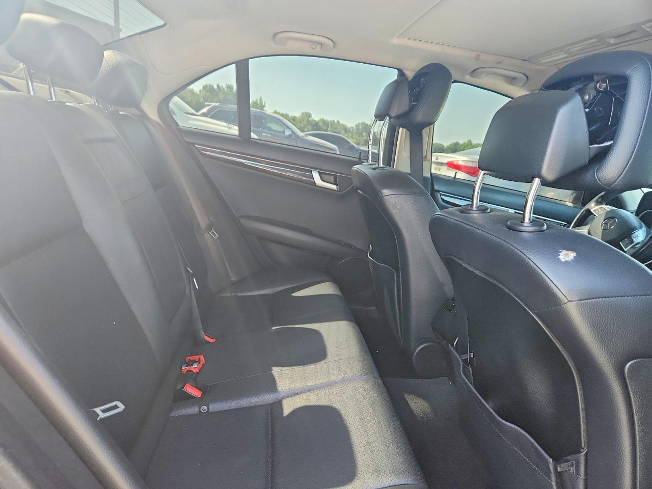 2014 Mercedes-benz C 300 4matic Black vin: WDDGF8AB0EG251021