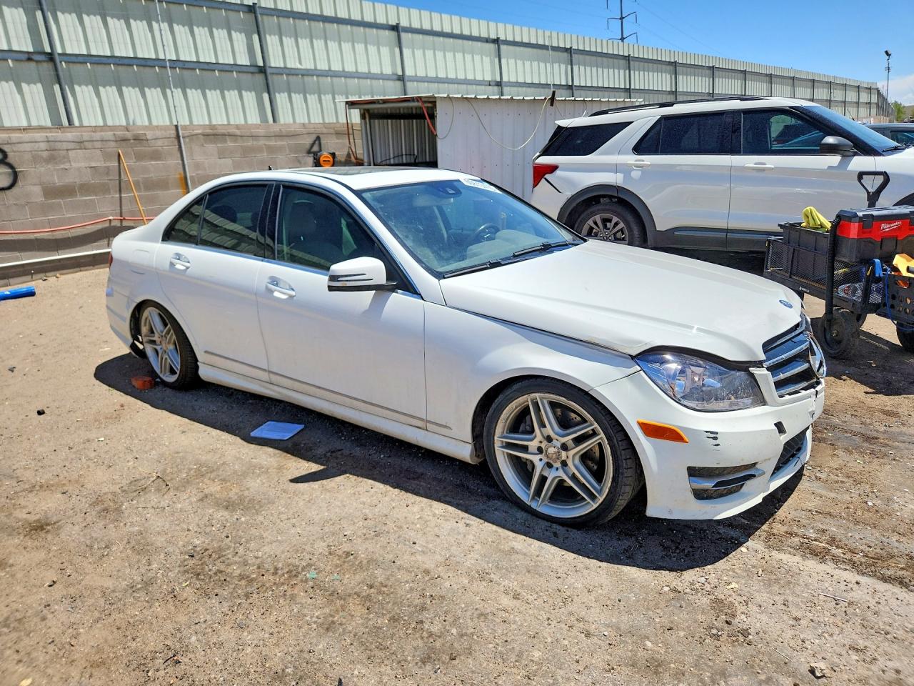 2014 Mercedes-benz C 300 4matic White vin: WDDGF8AB0ER307057