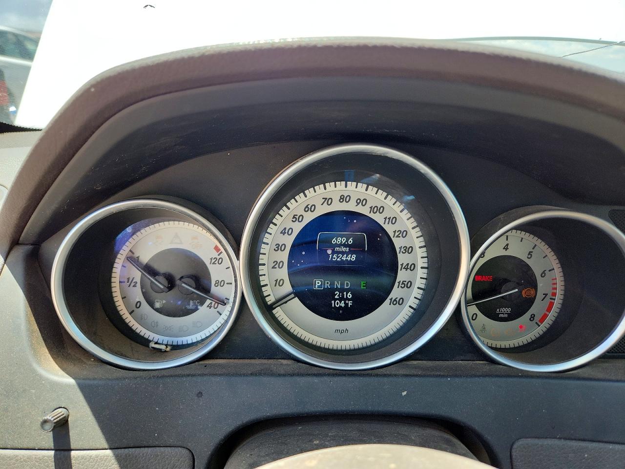 2014 Mercedes-benz C 300 4matic White vin: WDDGF8AB0ER307057
