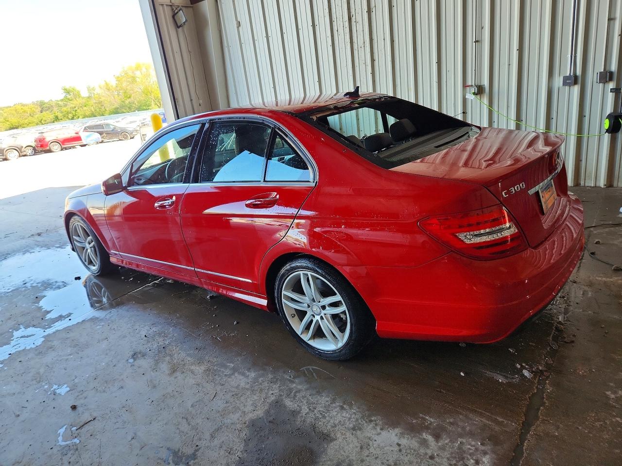 2014 Mercedes-benz C 300 4matic Красный vin: WDDGF8AB0ER308872