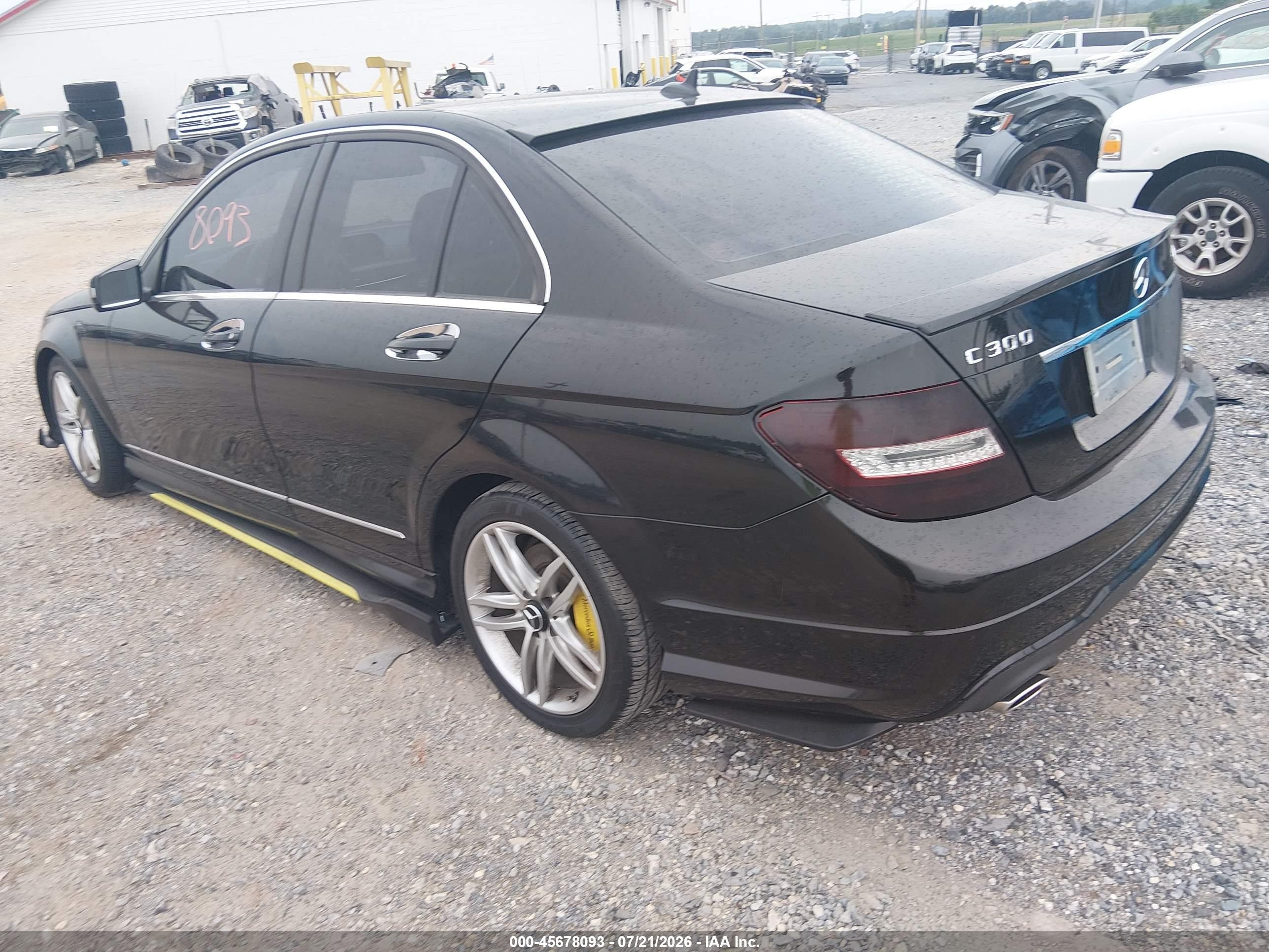 2014 Mercedes-benz C 300 Sport 4matic Черный vin: WDDGF8AB0ER325347